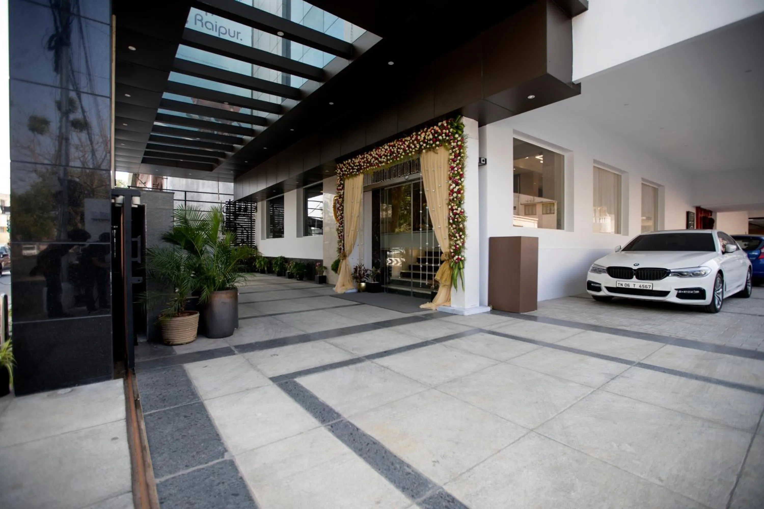 Facade/entrance in S Hotels Chennai