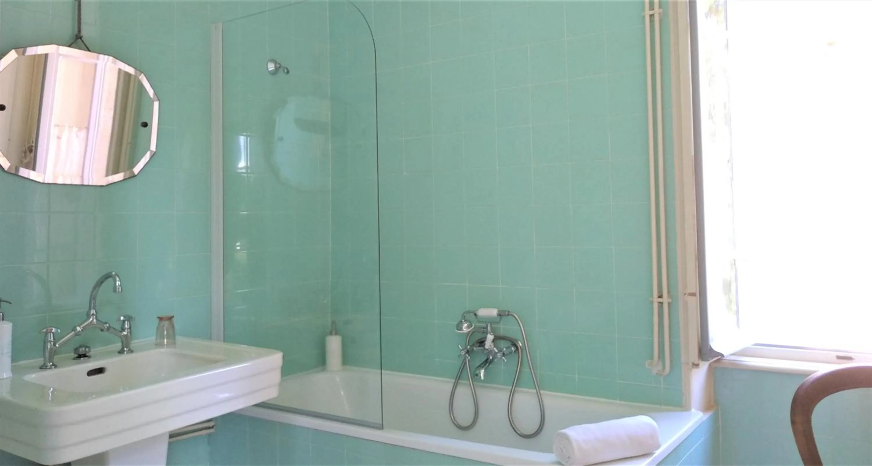 Bathroom in Château de la Vernède, la Grande Vernède