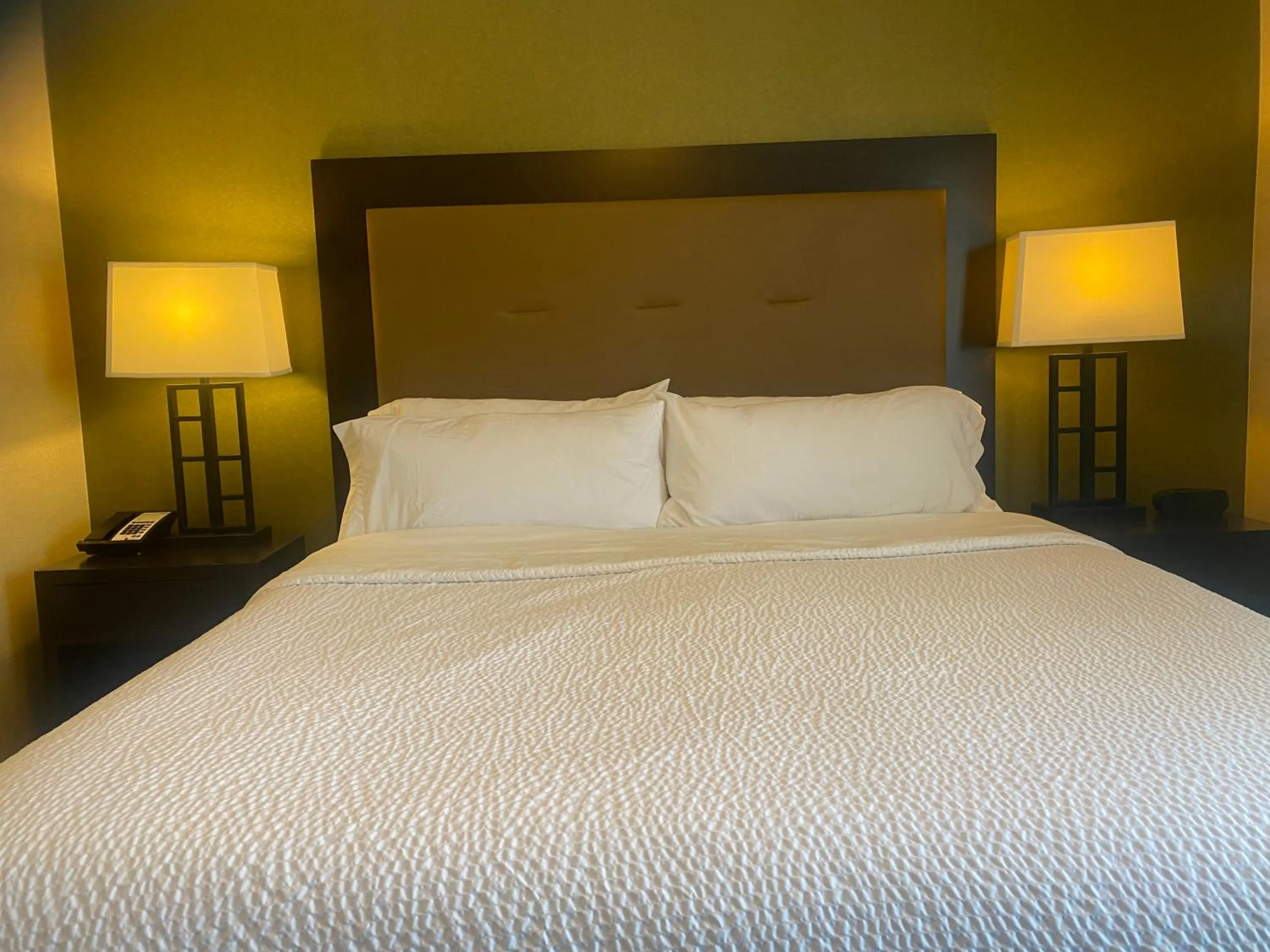 Bed in Wingate by Wyndham Fort Saskatchewan