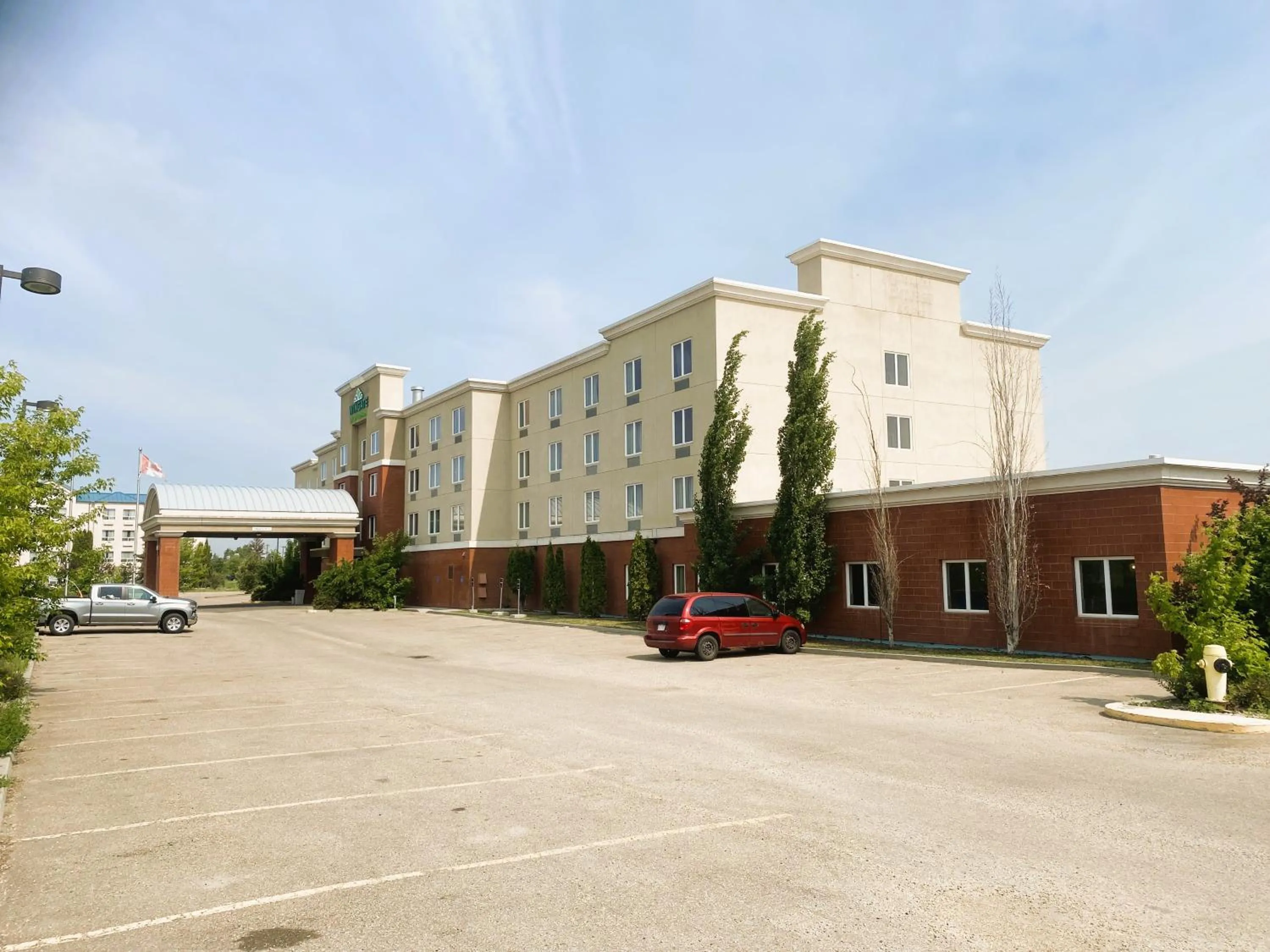 Property building in Wingate by Wyndham Fort Saskatchewan