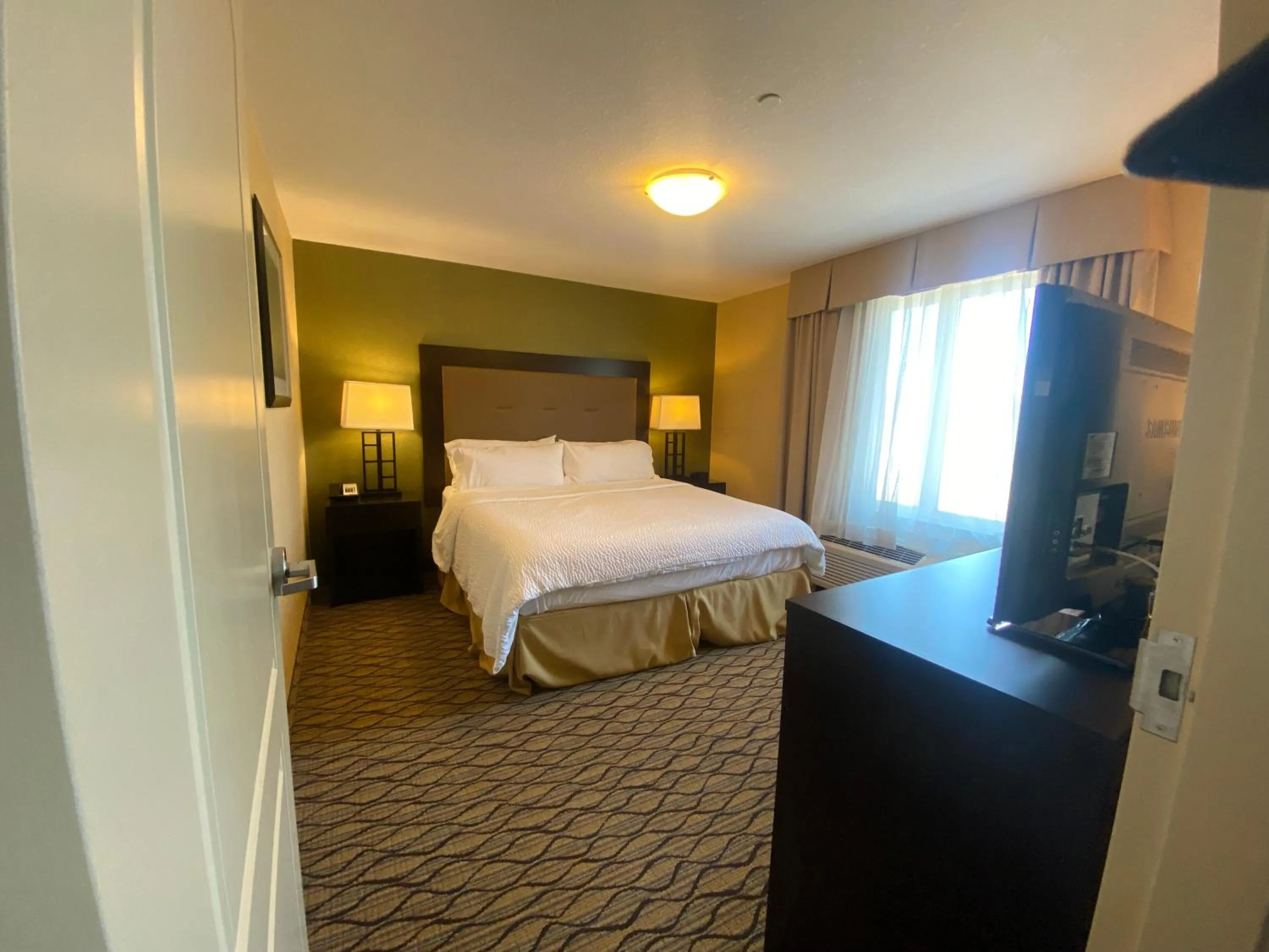 Bed in Wingate by Wyndham Fort Saskatchewan