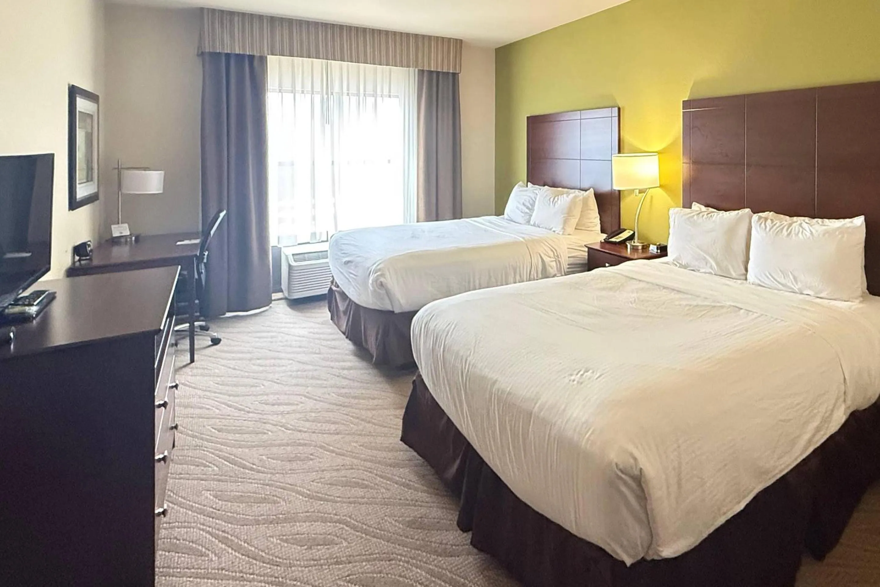 Bedroom, Bed in Comfort Inn & Suites Marquette - Prairie du Chien
