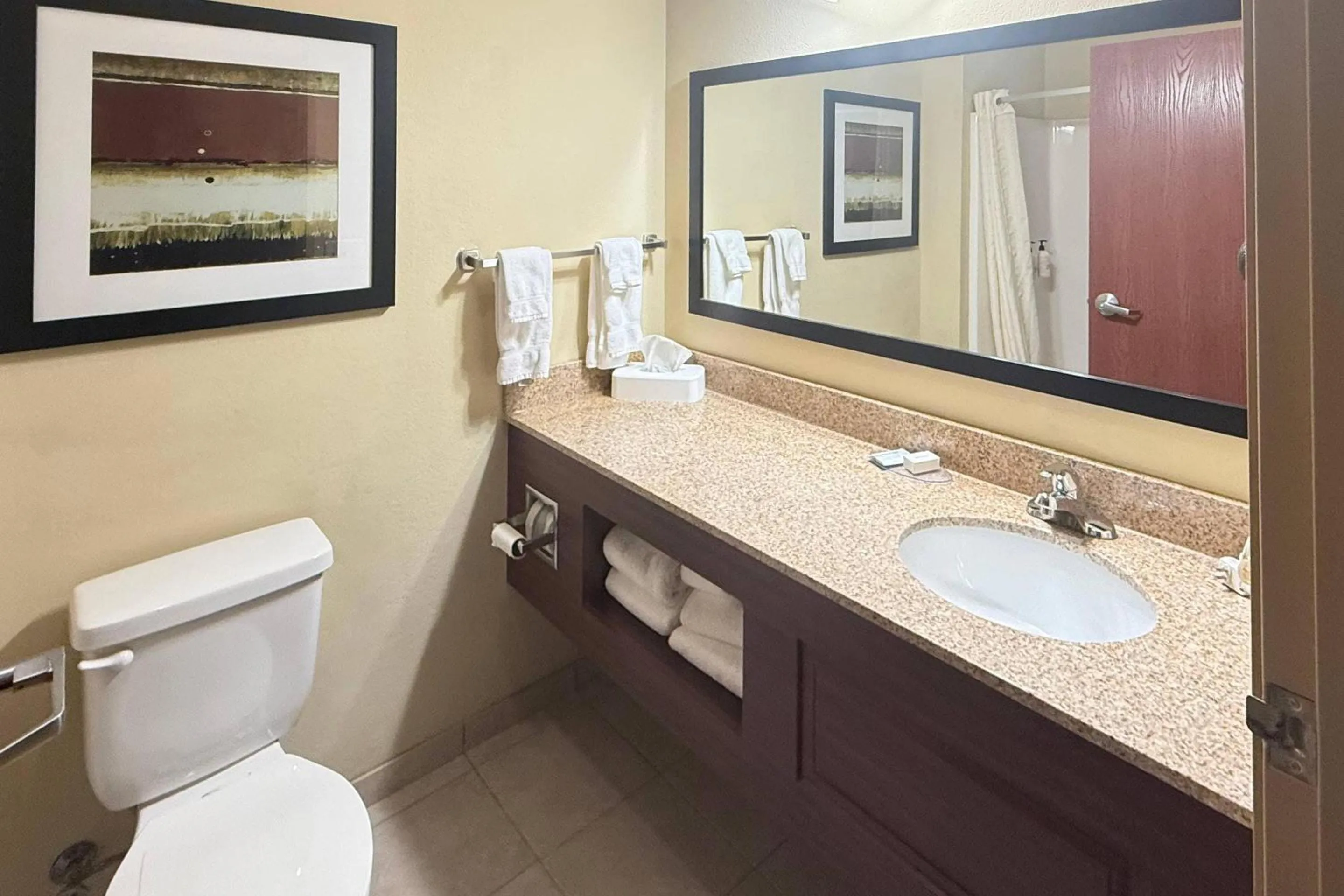 Bedroom in Comfort Inn & Suites Marquette - Prairie du Chien