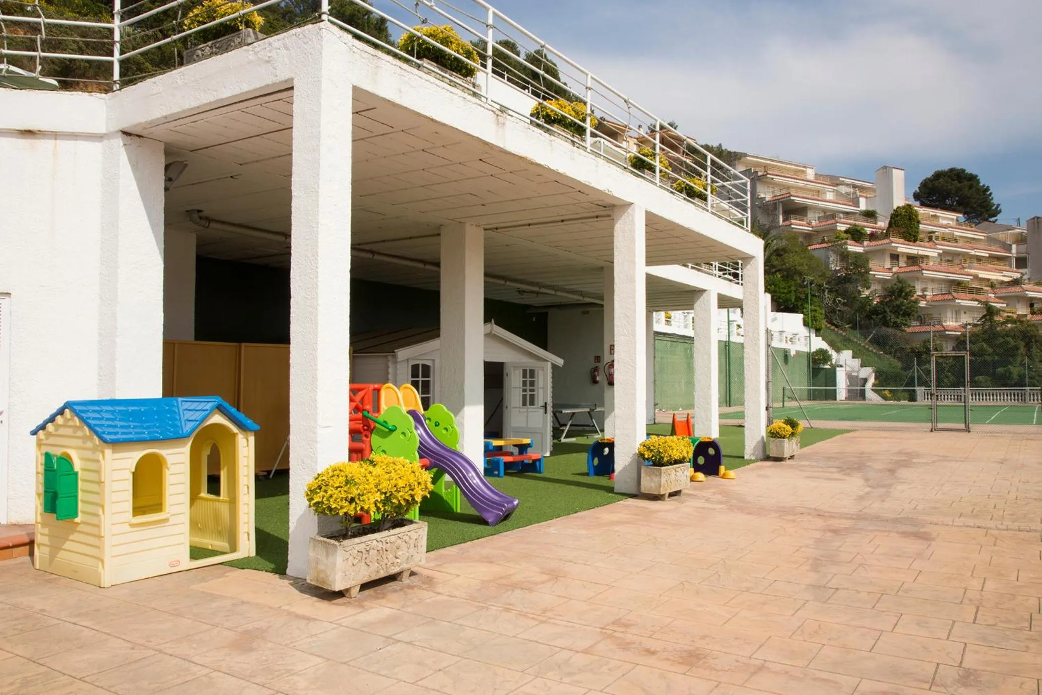 Children play ground in Hotel - Bungalows Don Juan Tossa