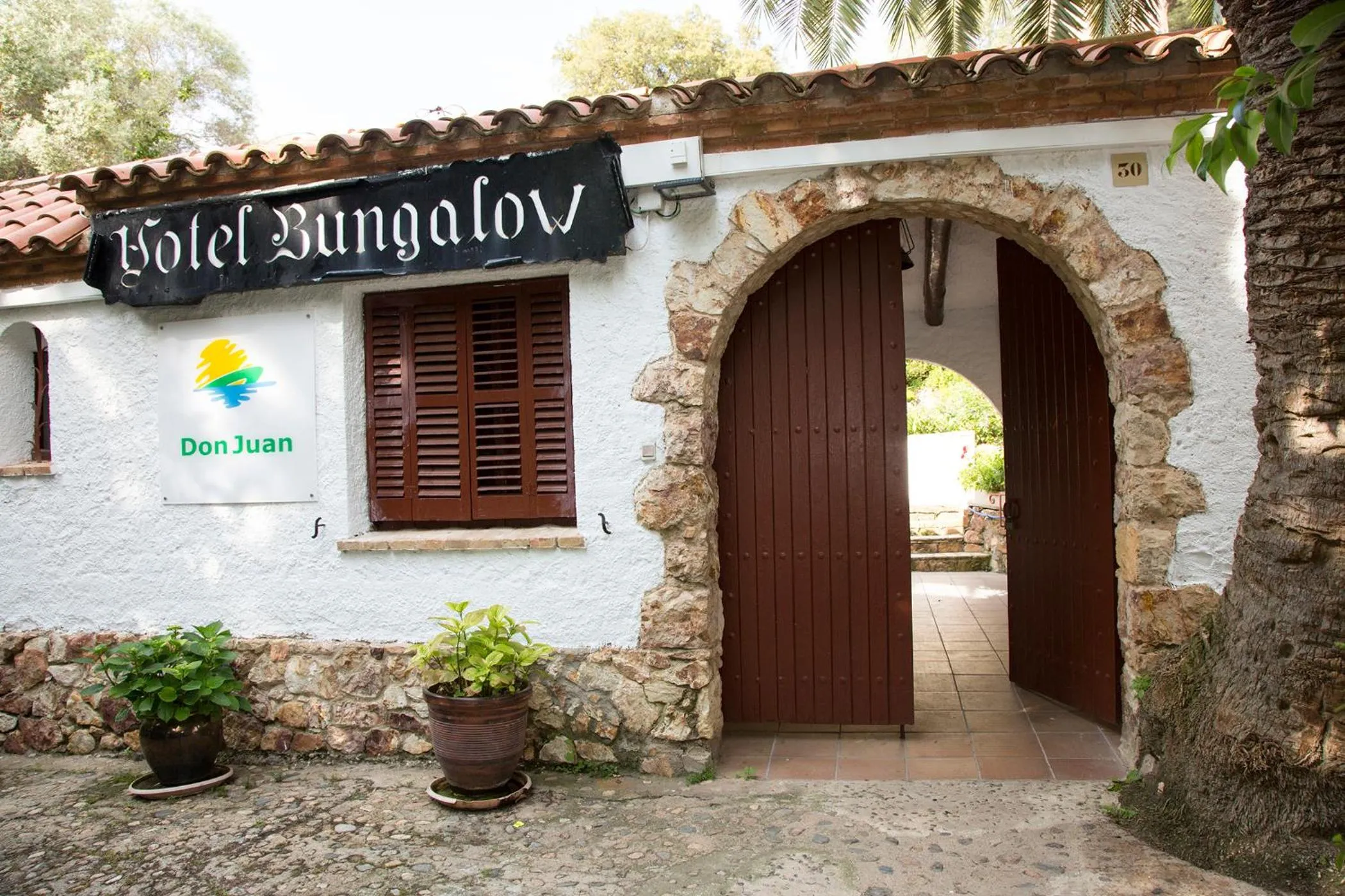 Facade/entrance in Hotel - Bungalows Don Juan Tossa