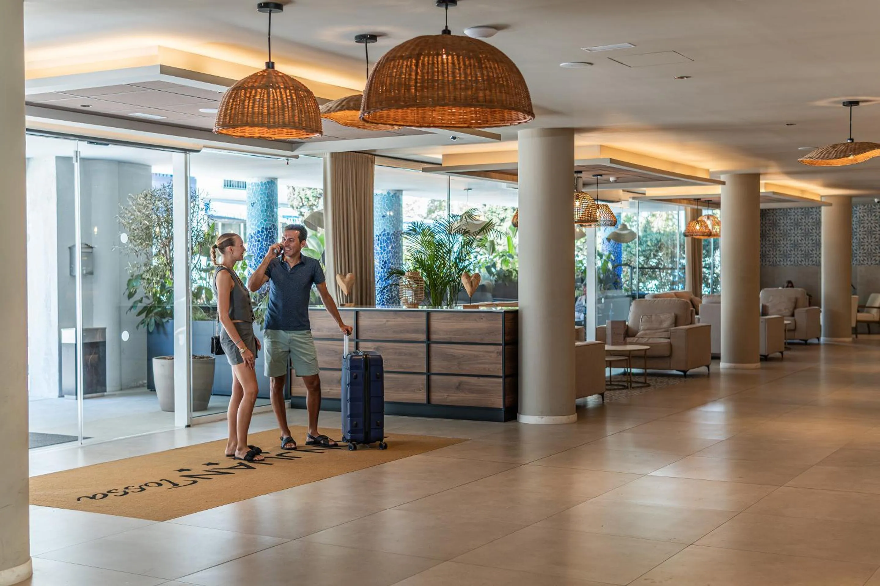 Lobby or reception in Hotel - Bungalows Don Juan Tossa