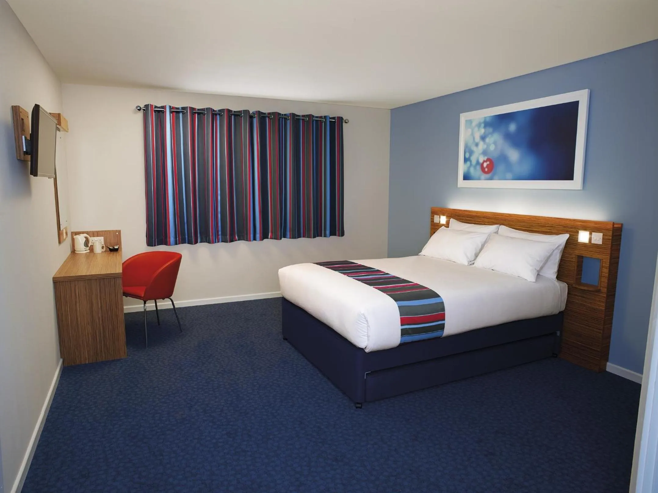Bedroom, Bed in Travelodge Limerick Castletroy