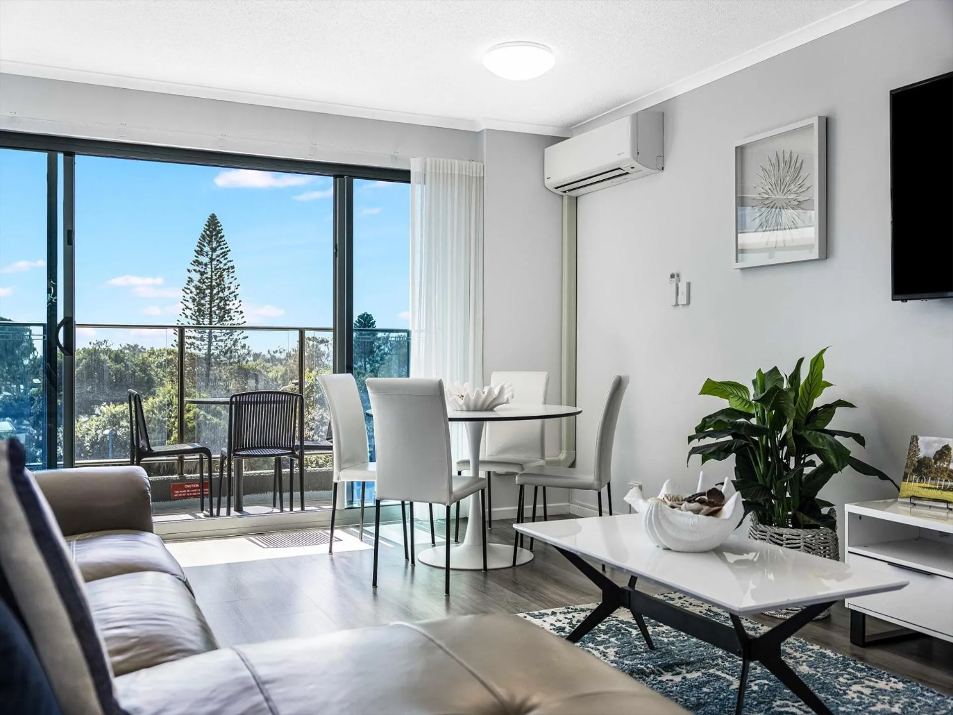 Living room in Meridian Alex Beach Apartments