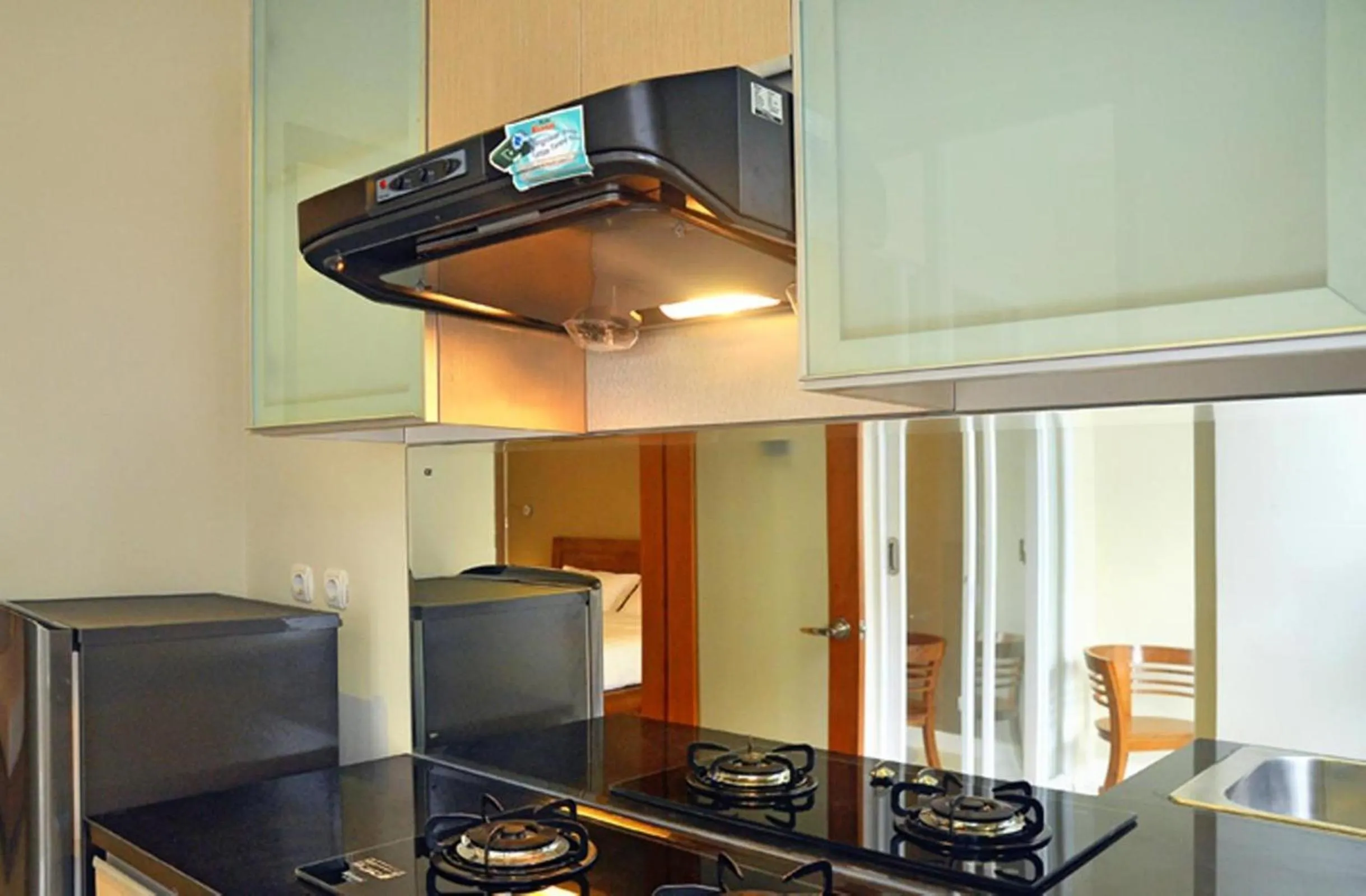 Kitchen or kitchenette in Oxy House Bali