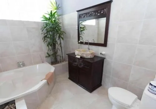 Bathroom in Baliku Dive Resort