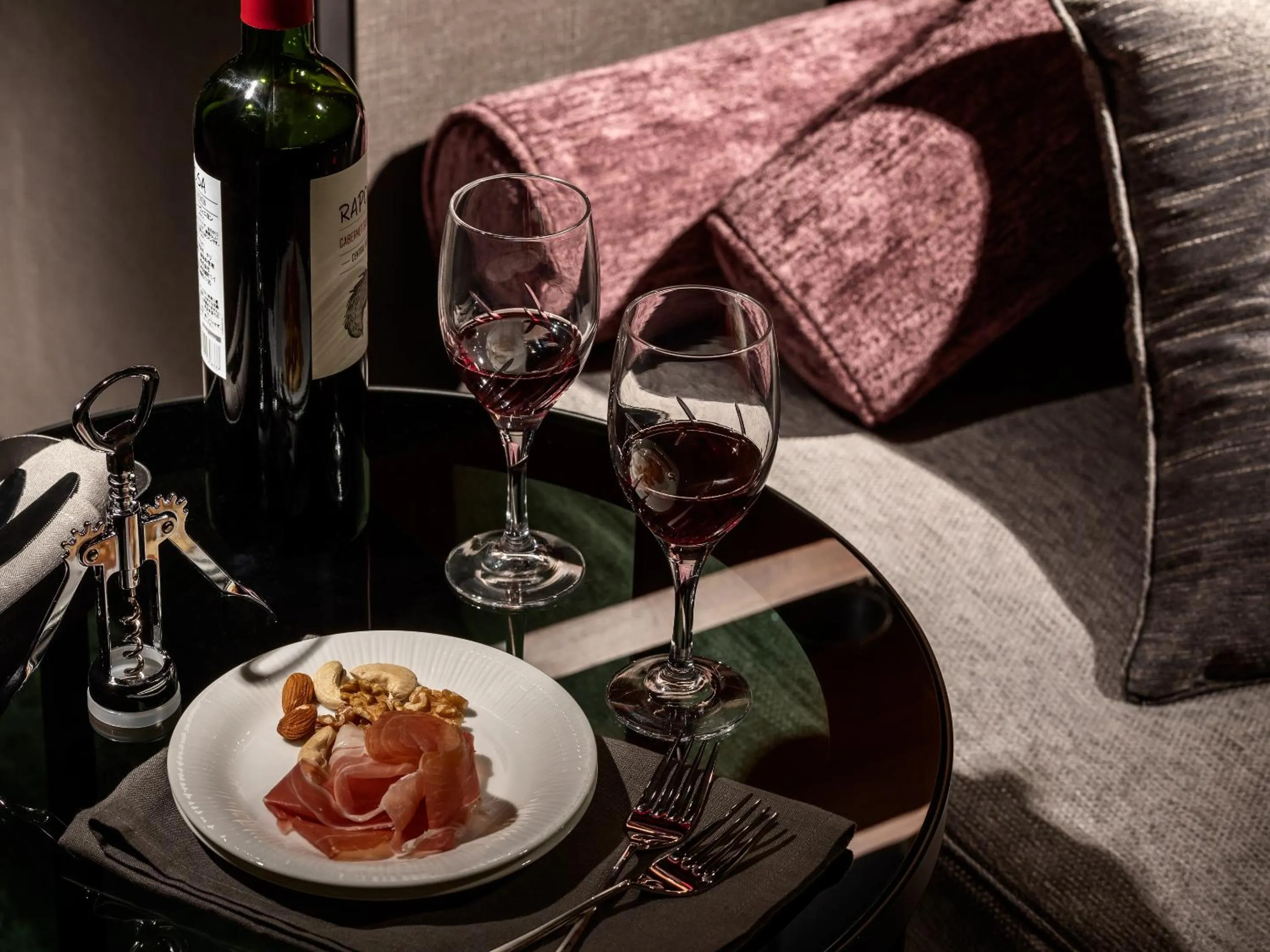 Photo of the whole room in Mitsui Garden Hotel Jingugaien Tokyo Premier