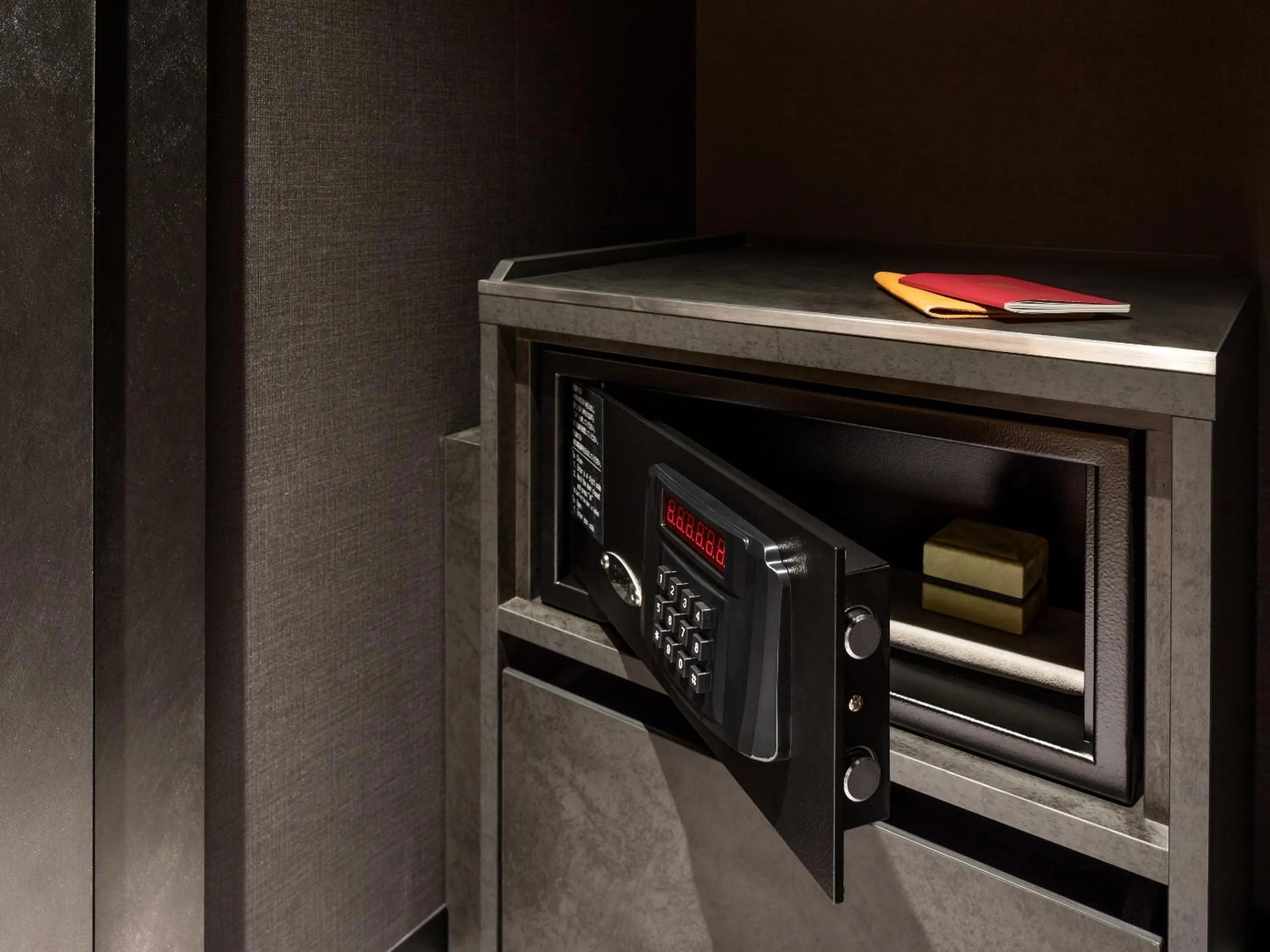 Area and facilities in Mitsui Garden Hotel Jingugaien Tokyo Premier