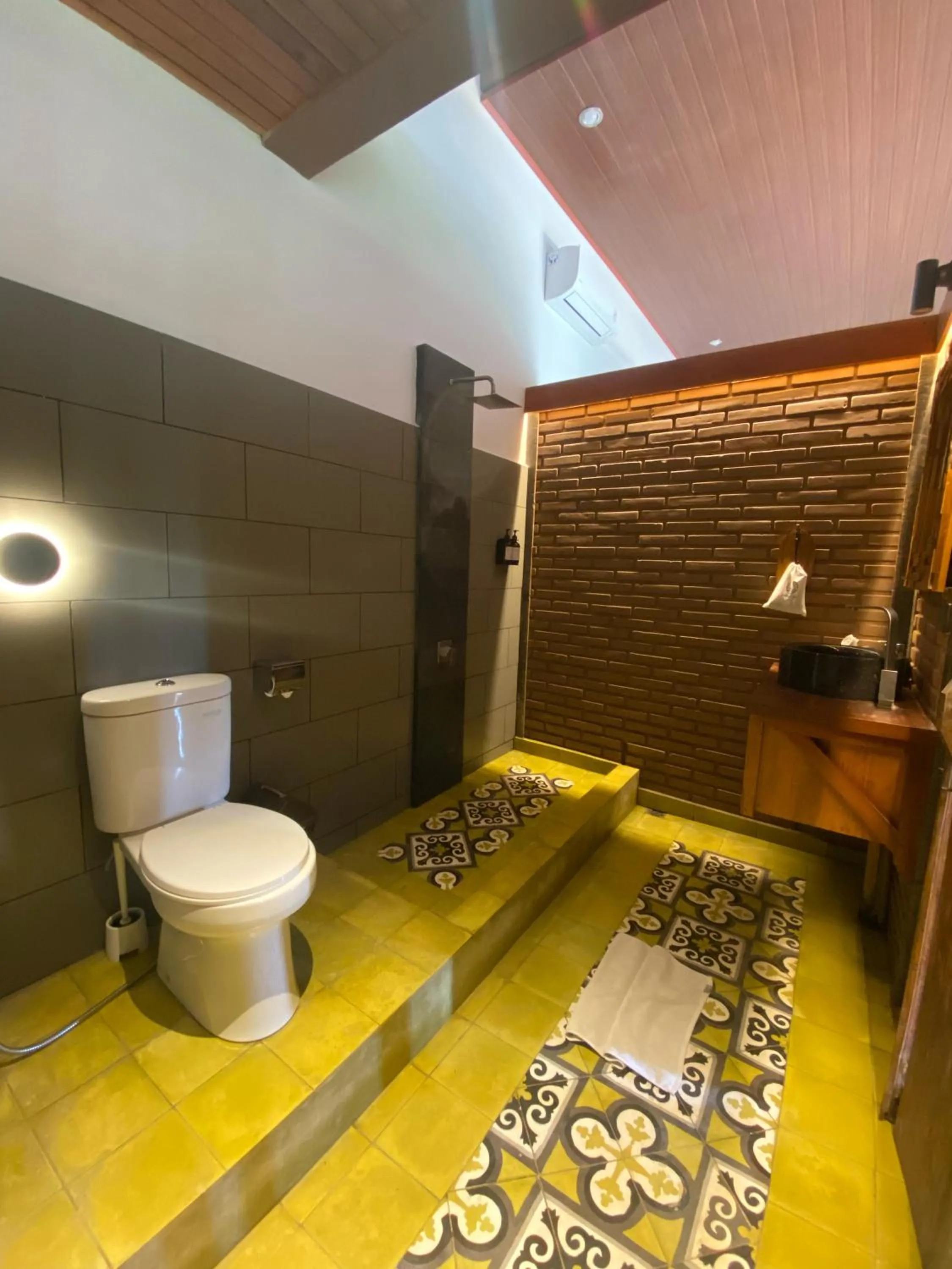 Bathroom in Abian Ayu Villa