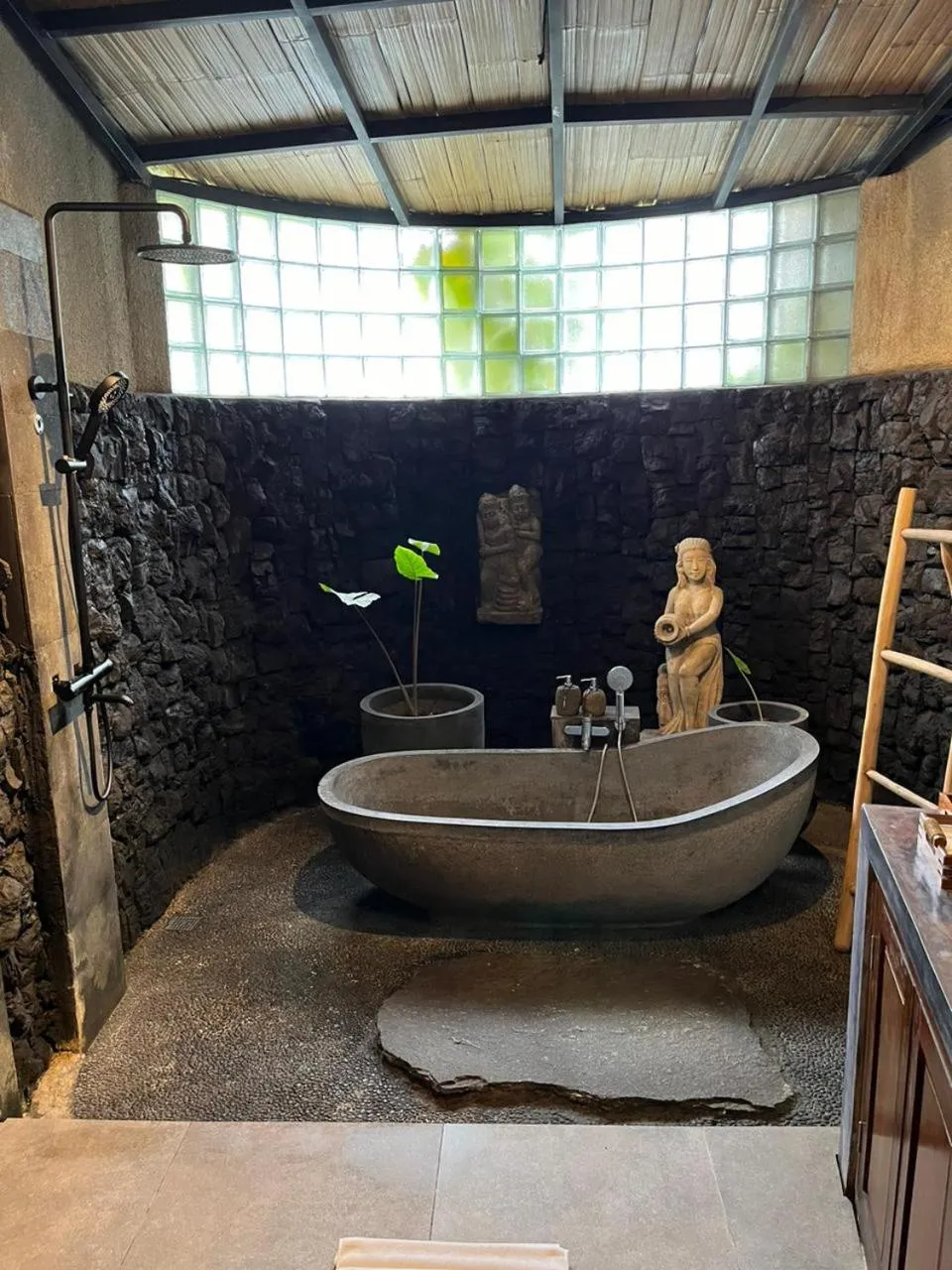 Shower in Abian Ayu Villa