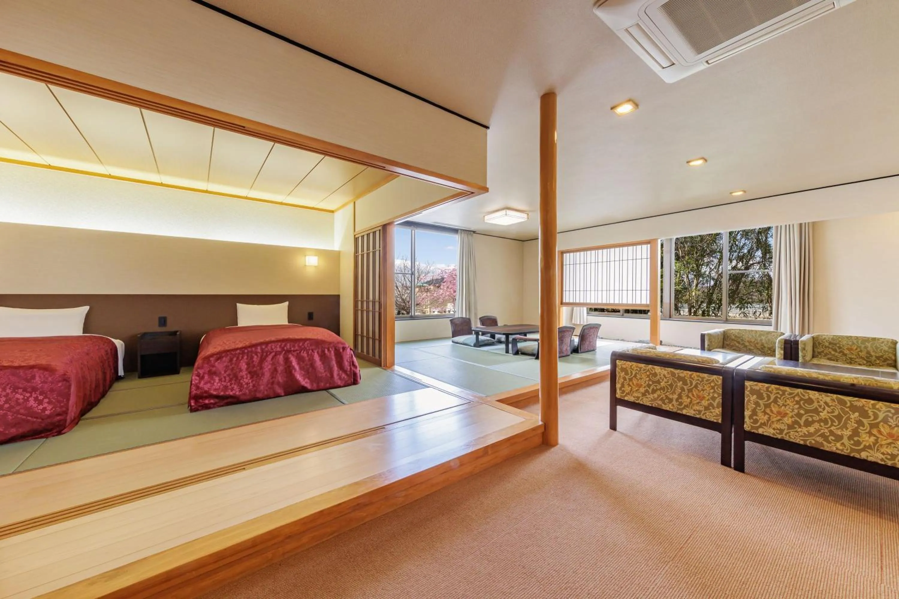 Photo of the whole room, Bed in Spa Resort Hawaiians Hotel Hawaiians