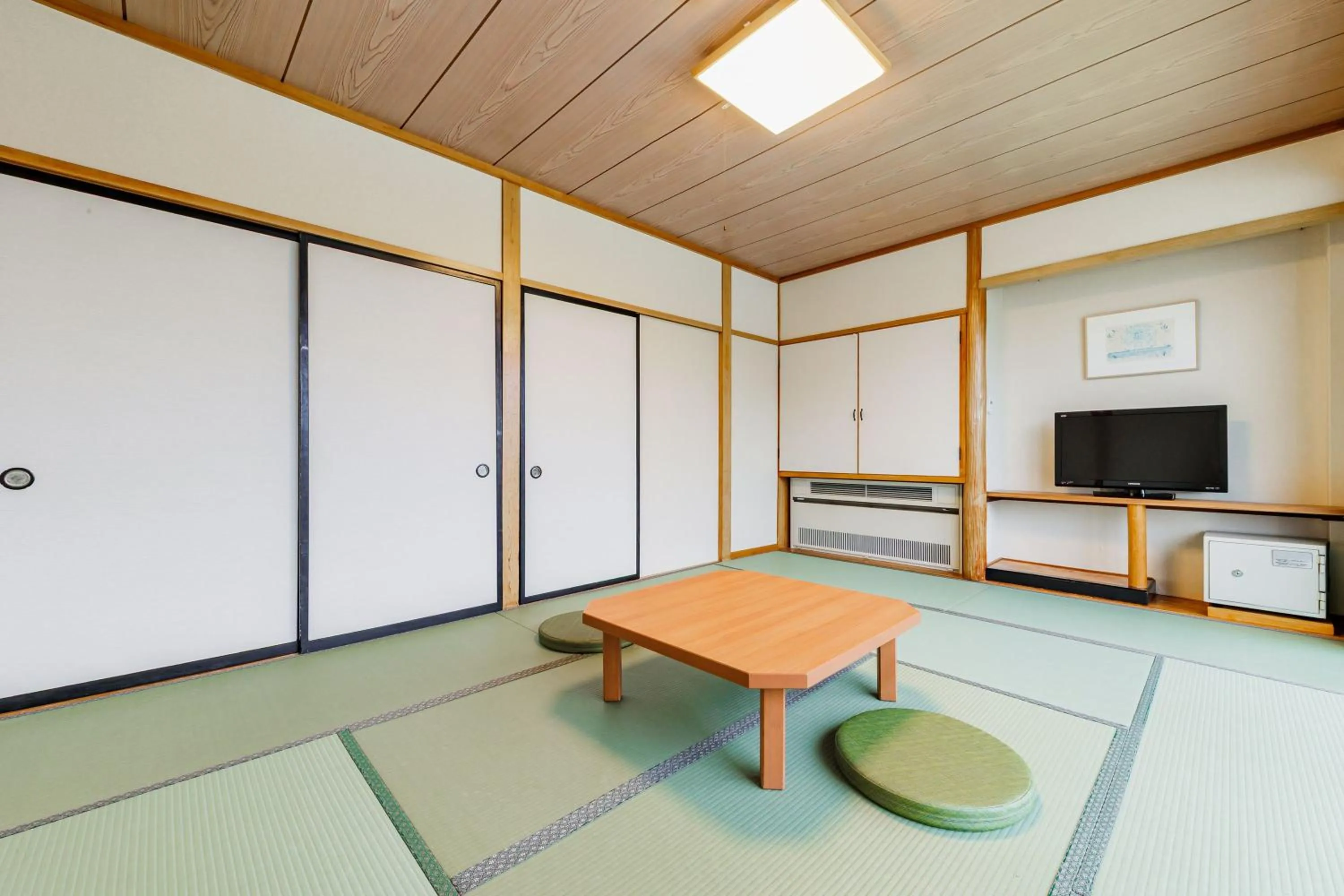 Photo of the whole room in Spa Resort Hawaiians Hotel Hawaiians