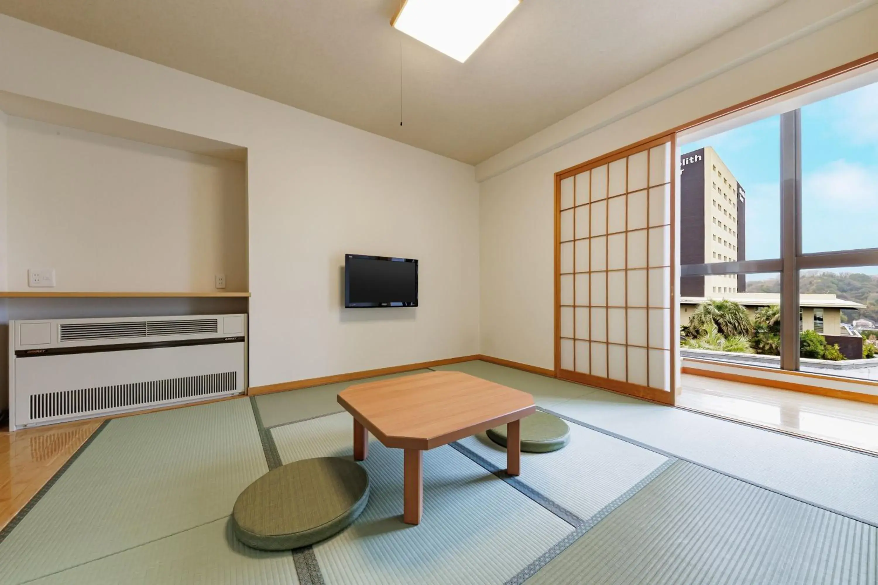 Japanese Style Suite (12 + 8 Tatami) with Private Bathroom - Non-Smoking in Spa Resort Hawaiians Hotel Hawaiians Japanese Style Suite (12 + 8 Tatami) with Private Bathroom - Non-Smoking in Spa Resort Hawaiians Hotel Hawaiians