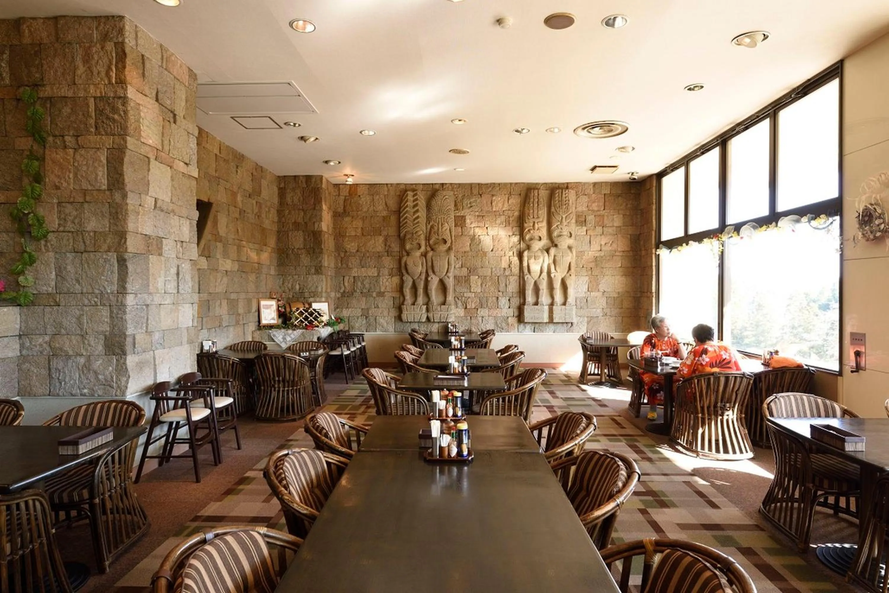 Restaurant/places to eat in Spa Resort Hawaiians Hotel Hawaiians