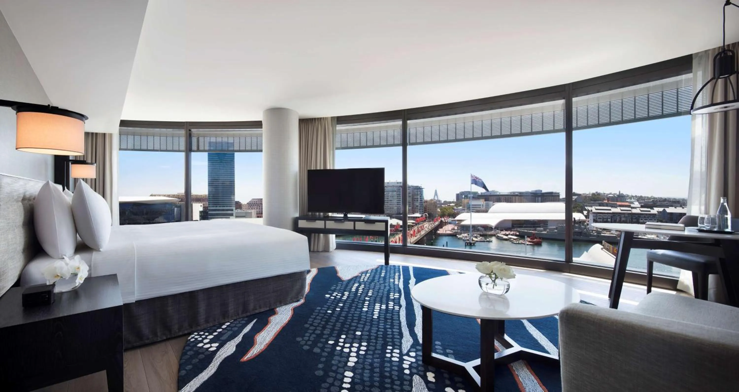 Photo of the whole room, Bed in Hyatt Regency Sydney
