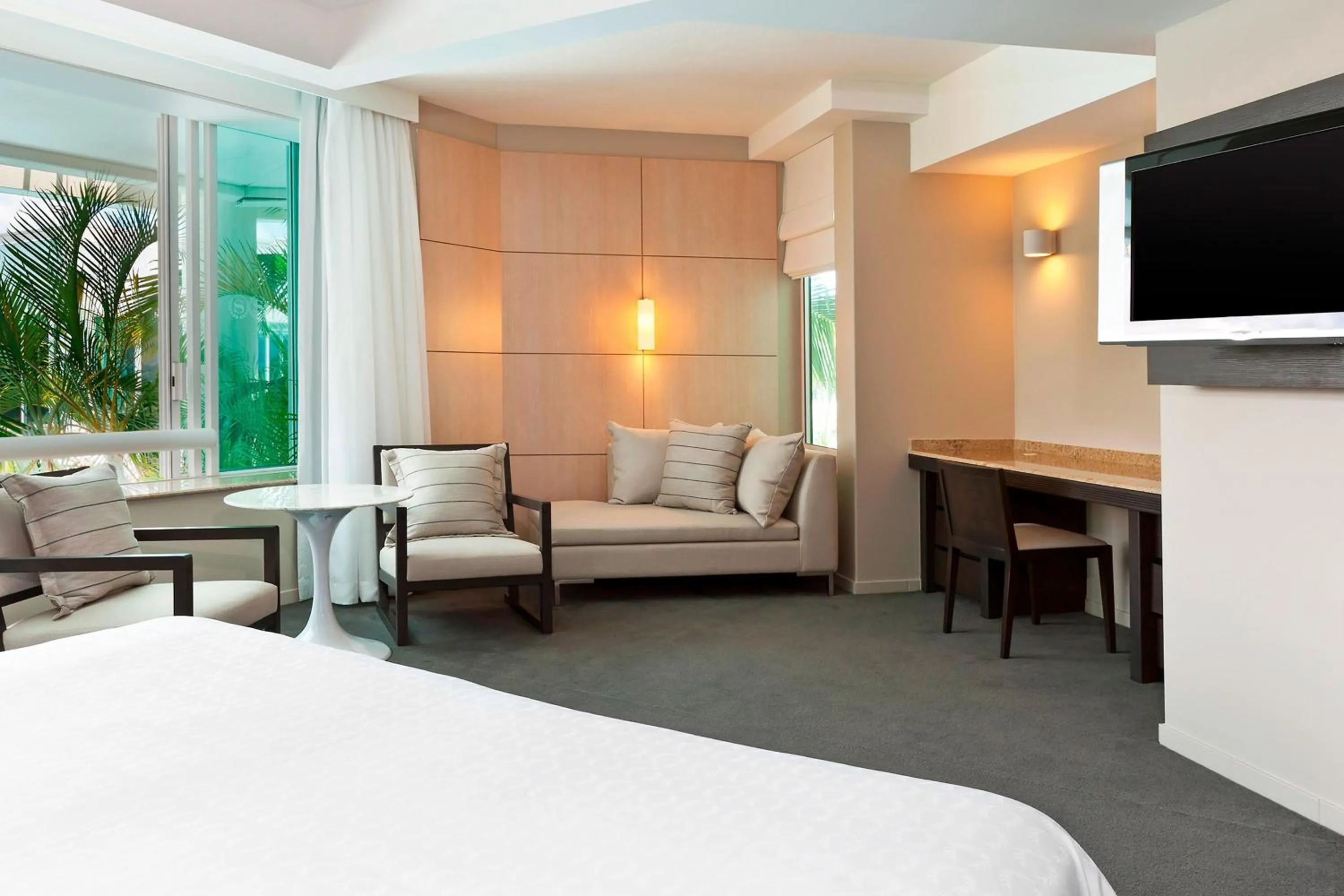 Photo of the whole room, Bed in Sheraton Grand Mirage Resort Gold Coast