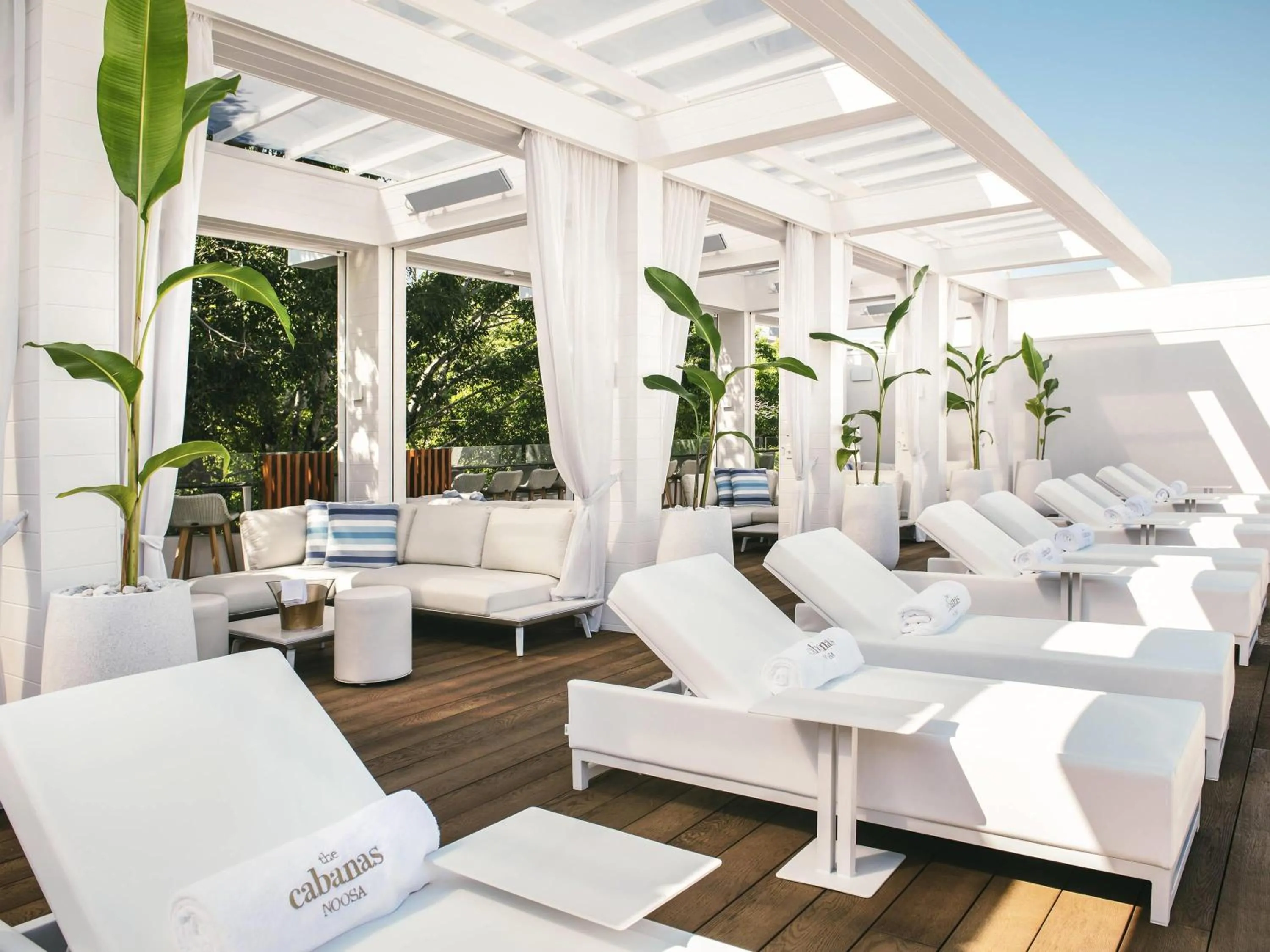 Lounge or bar in Sofitel Noosa Pacific Resort