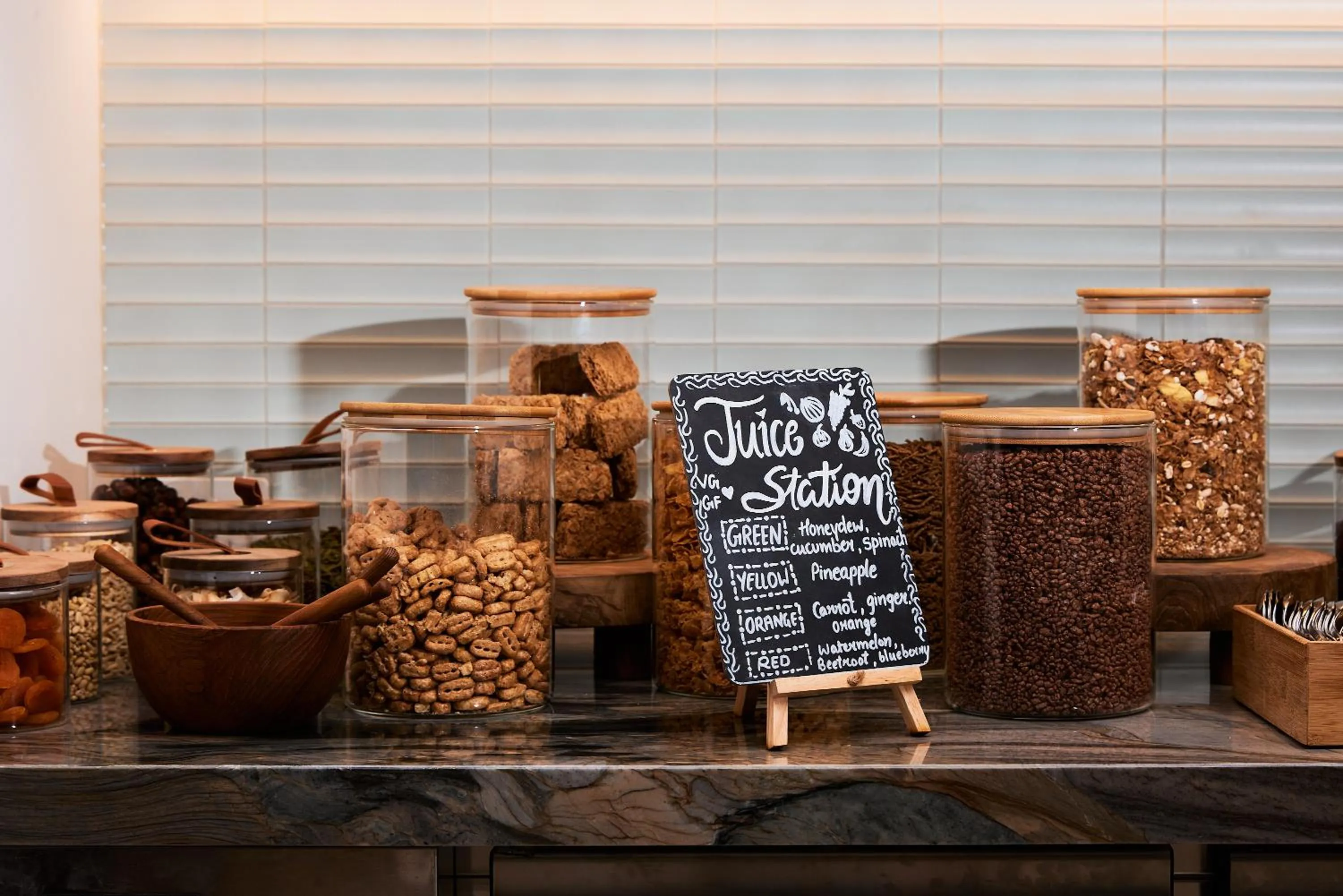 Restaurant/places to eat in Novotel Geelong