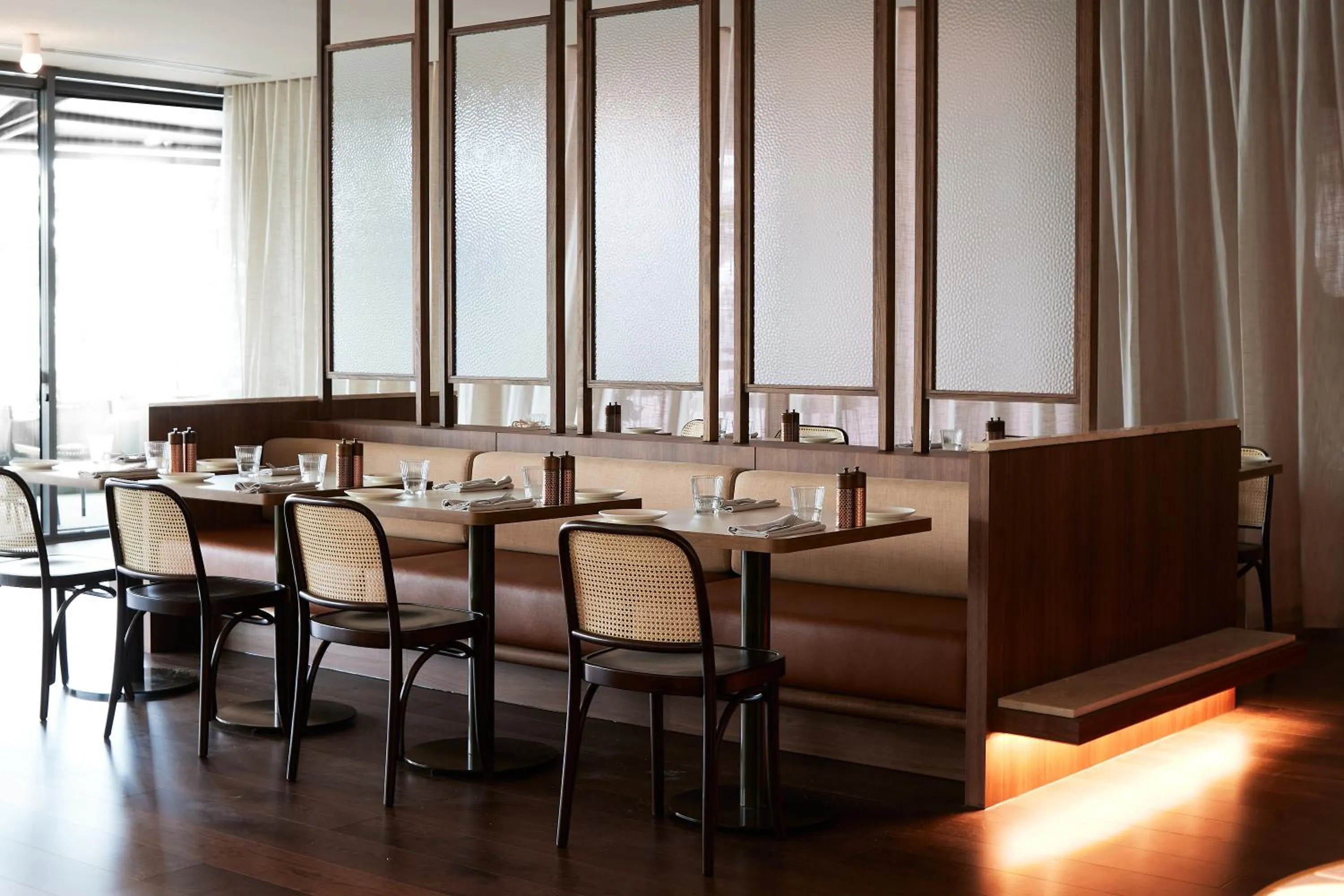 Restaurant/places to eat in Novotel Geelong