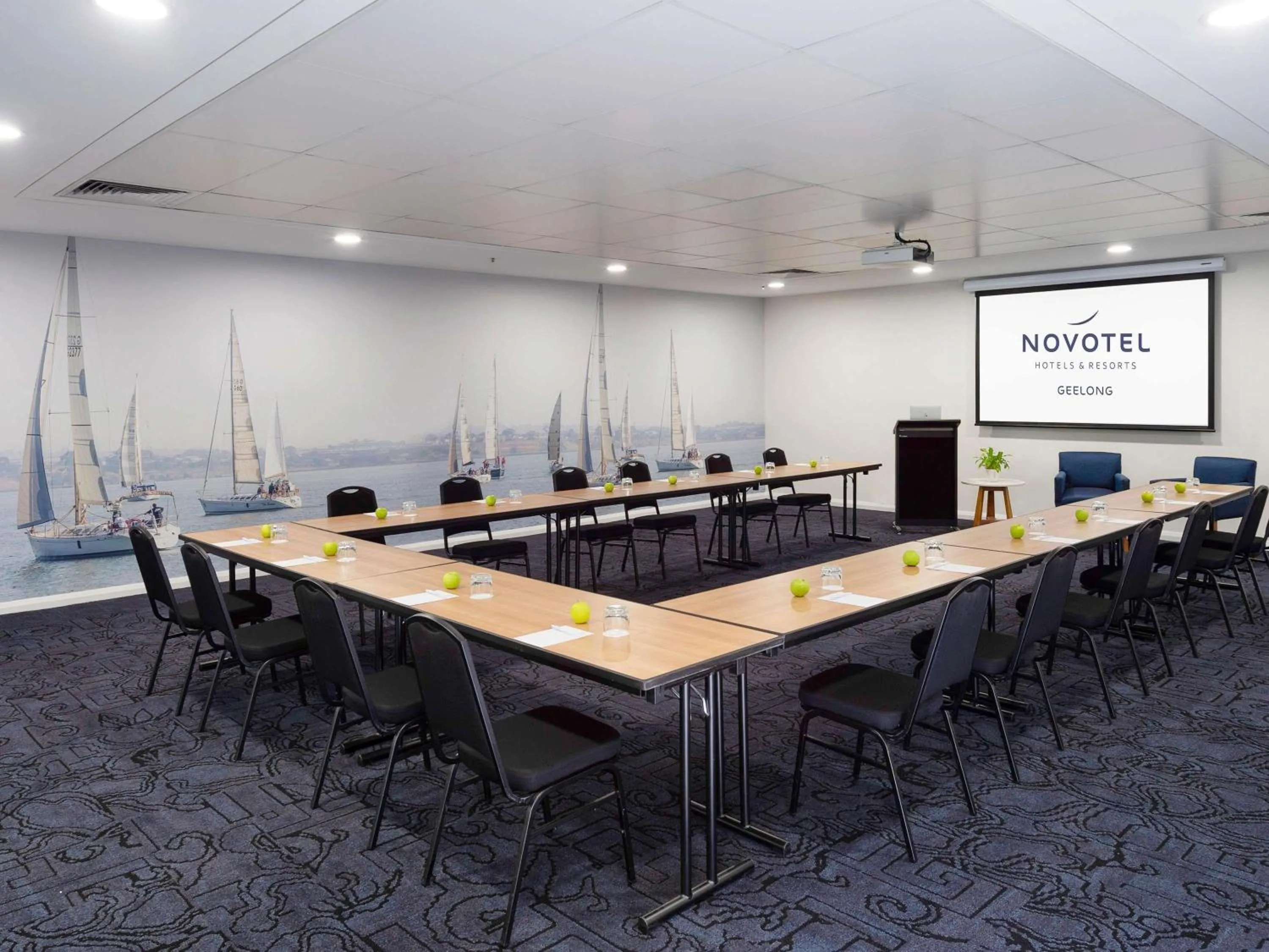 Meeting/conference room in Novotel Geelong