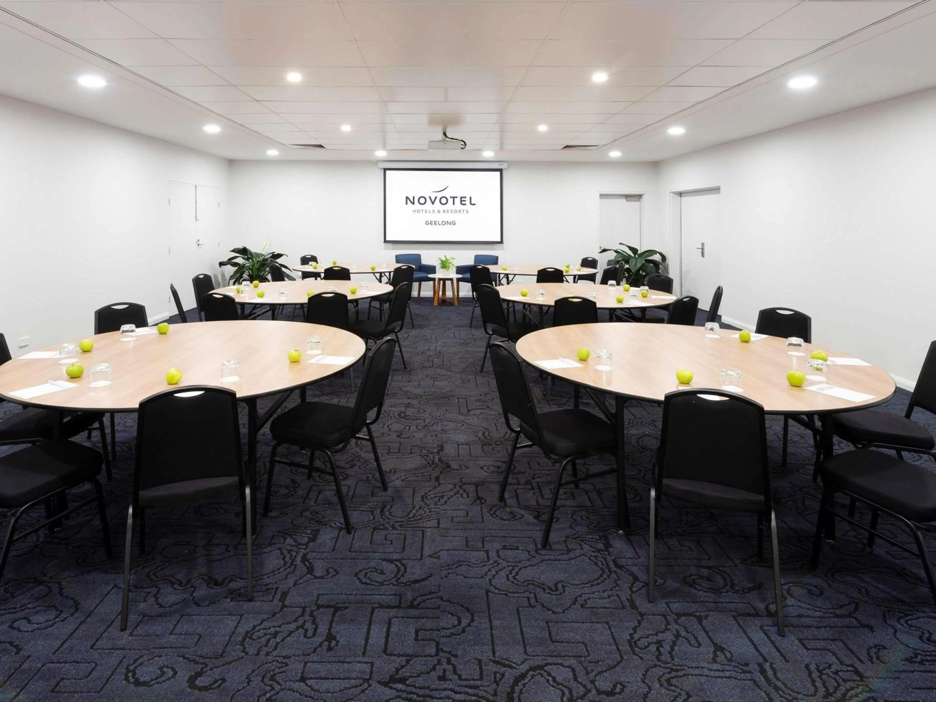 Meeting/conference room in Novotel Geelong