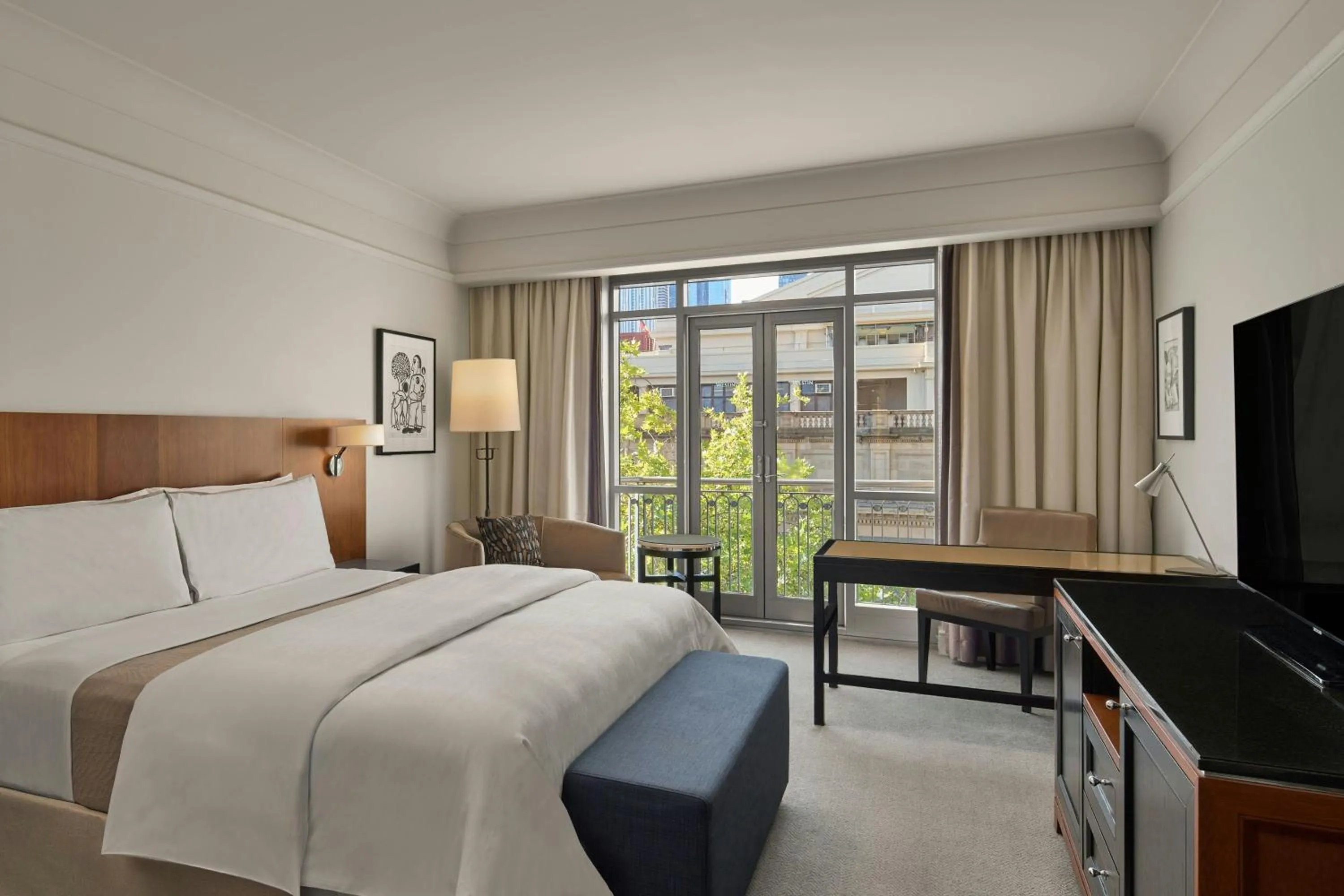 Photo of the whole room, Bed in The Westin Melbourne