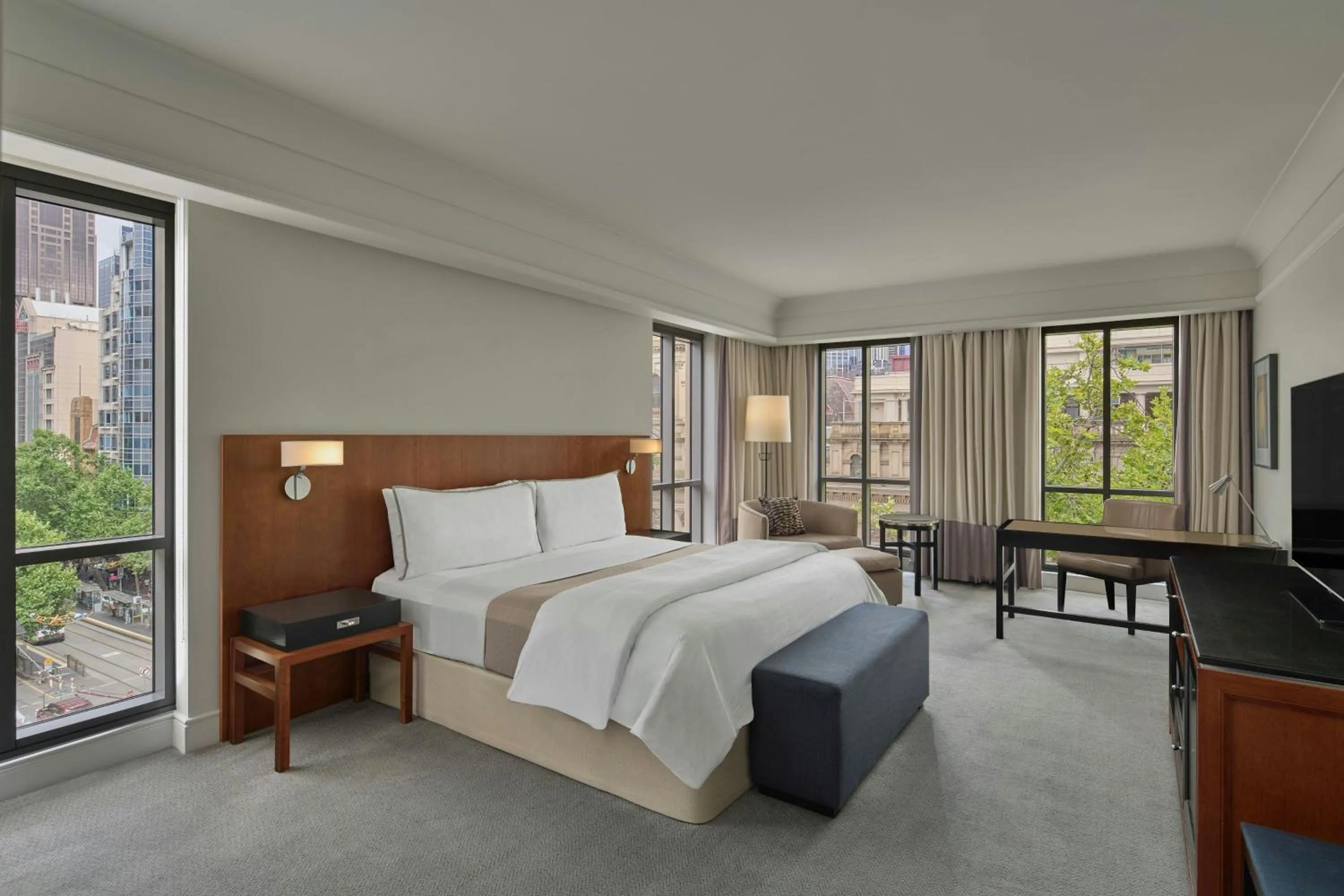 Photo of the whole room, Bed in The Westin Melbourne