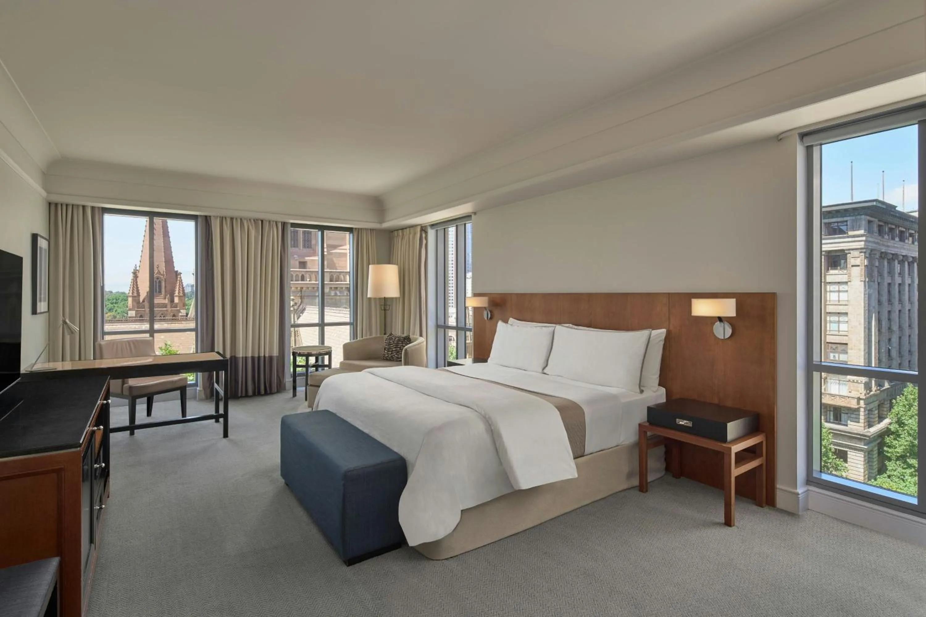 Photo of the whole room, Bed in The Westin Melbourne