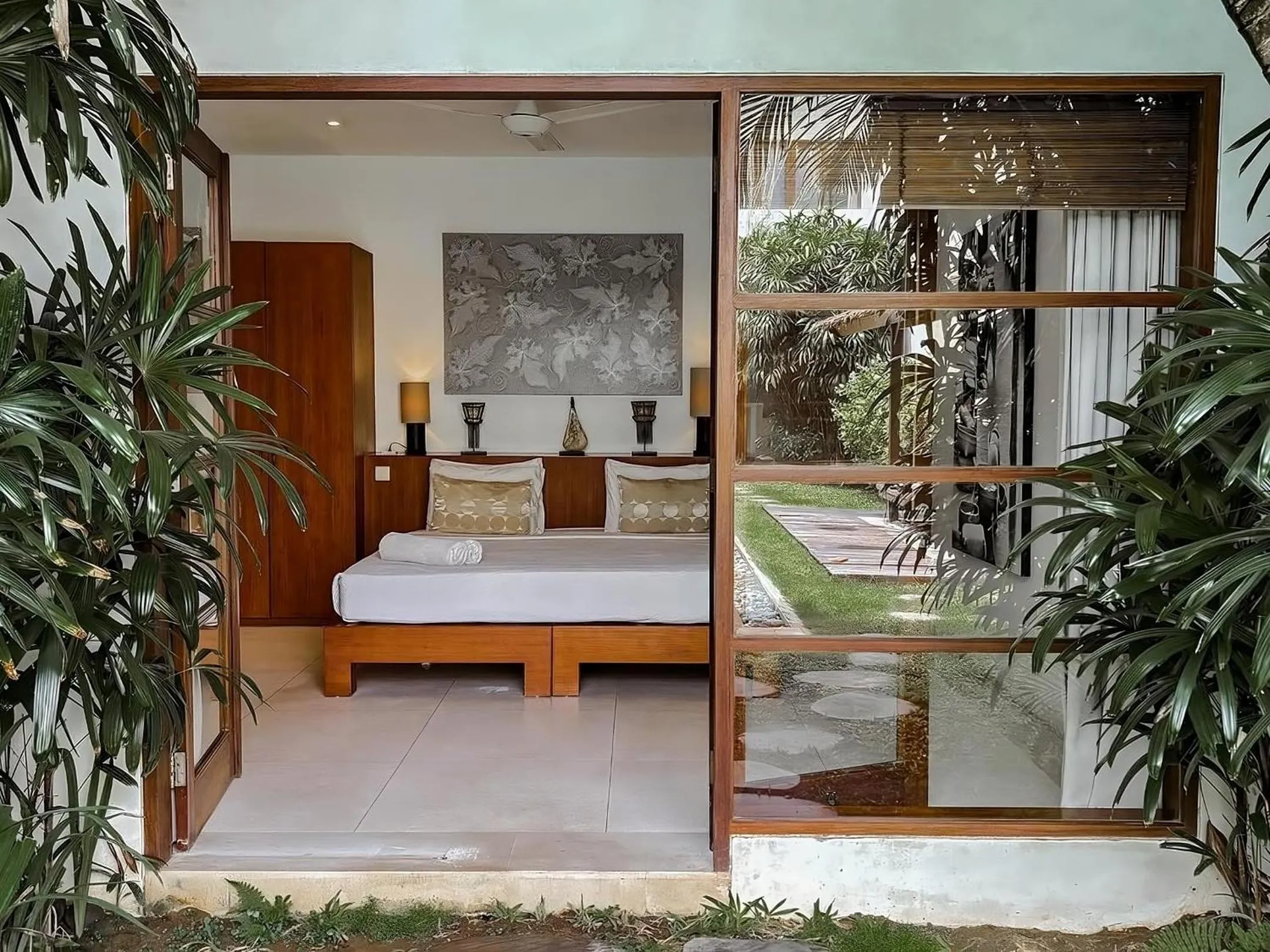 Bed in Villa Chocolat Seminyak