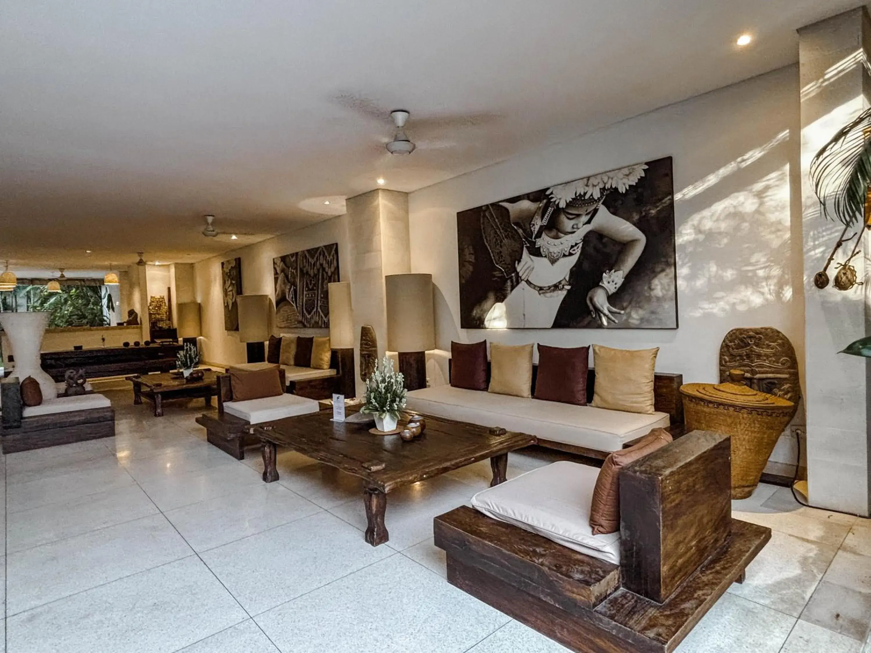 Five-Bedroom Villa with Private Pool and Fully Equipped Kitchenette in Villa Chocolat Seminyak Five-Bedroom Villa with Private Pool and Fully Equipped Kitchenette in Villa Chocolat Seminyak