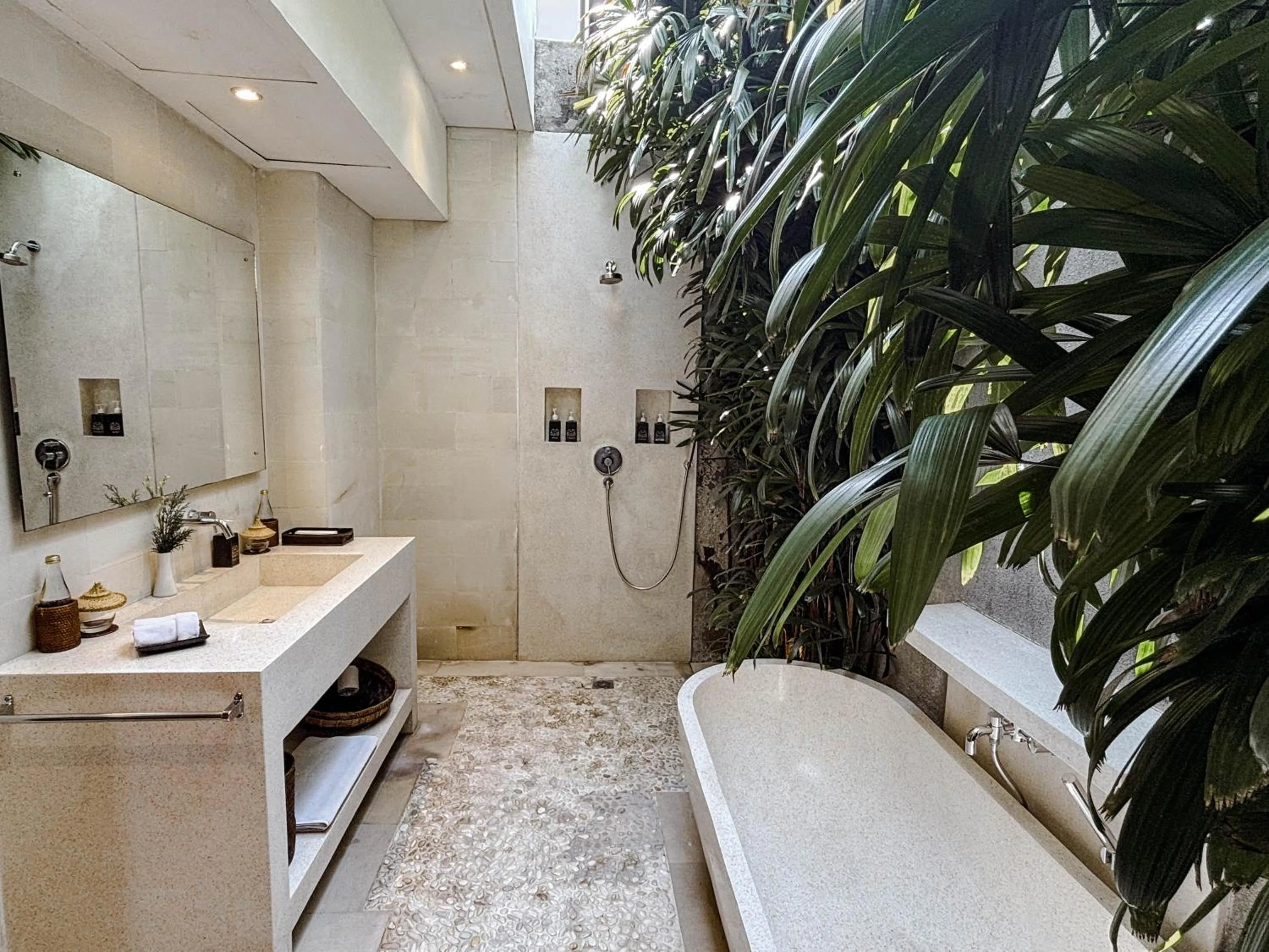 Shower in Villa Chocolat Seminyak