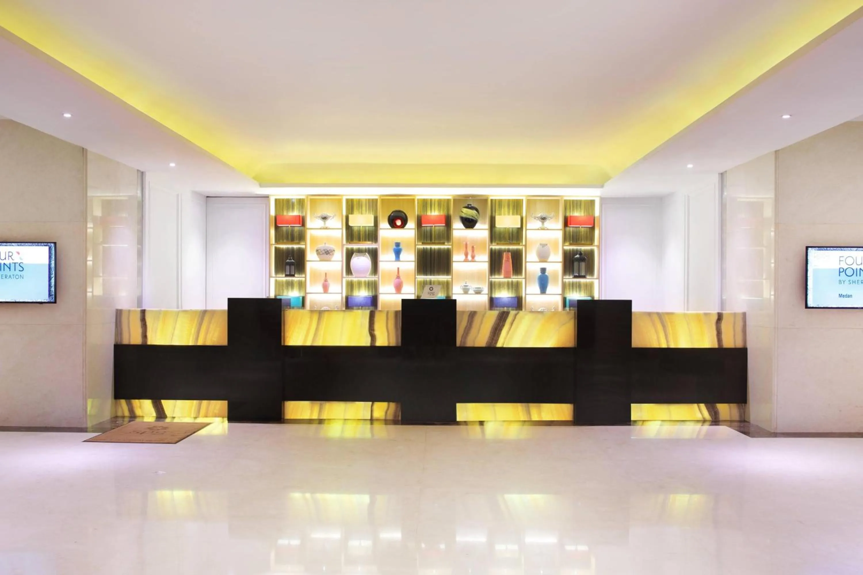 Lobby or reception in Four Points by Sheraton Medan
