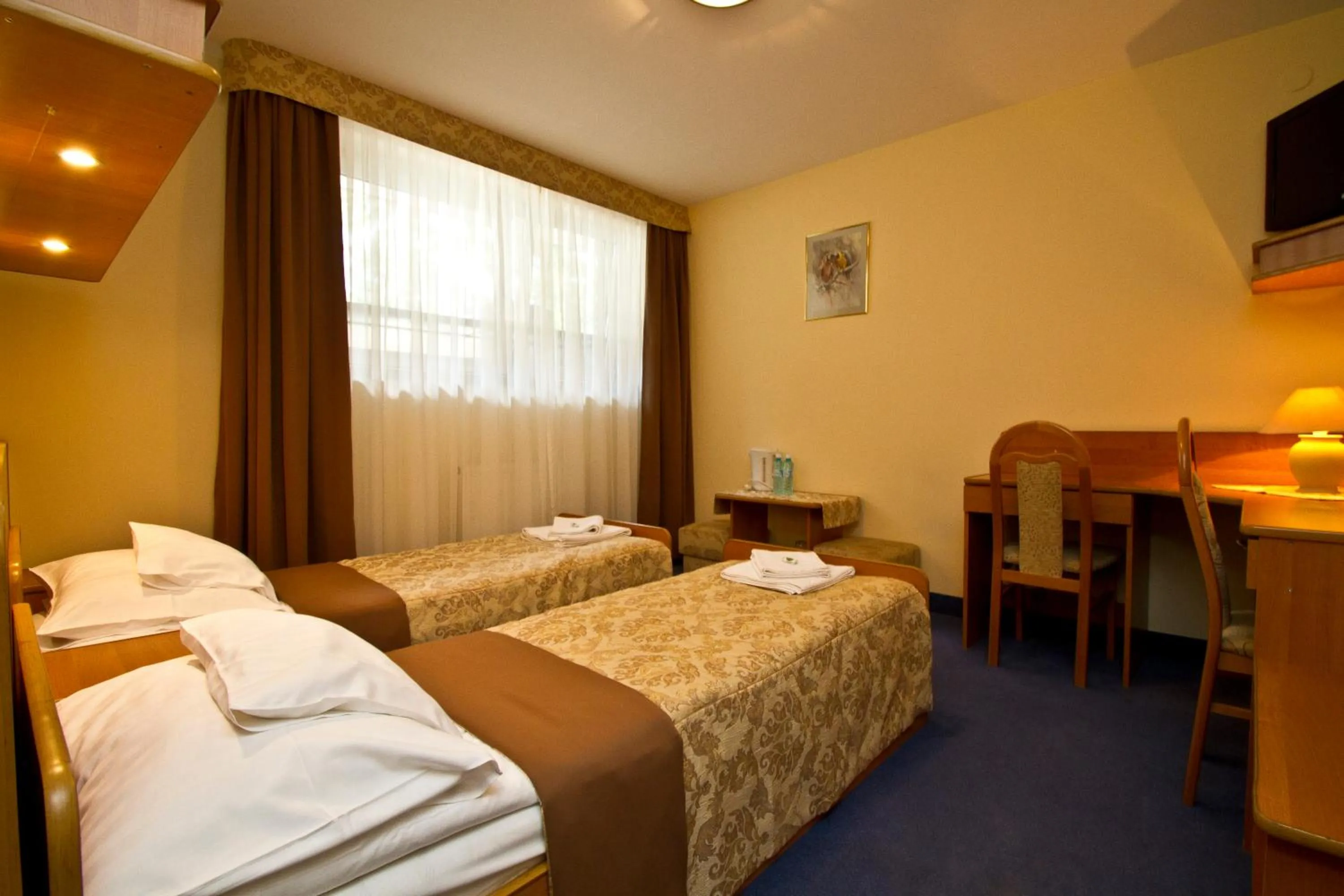 Bedroom, Bed in Ośrodek FIAN Zakopane - noclegi i konferencje w centrum