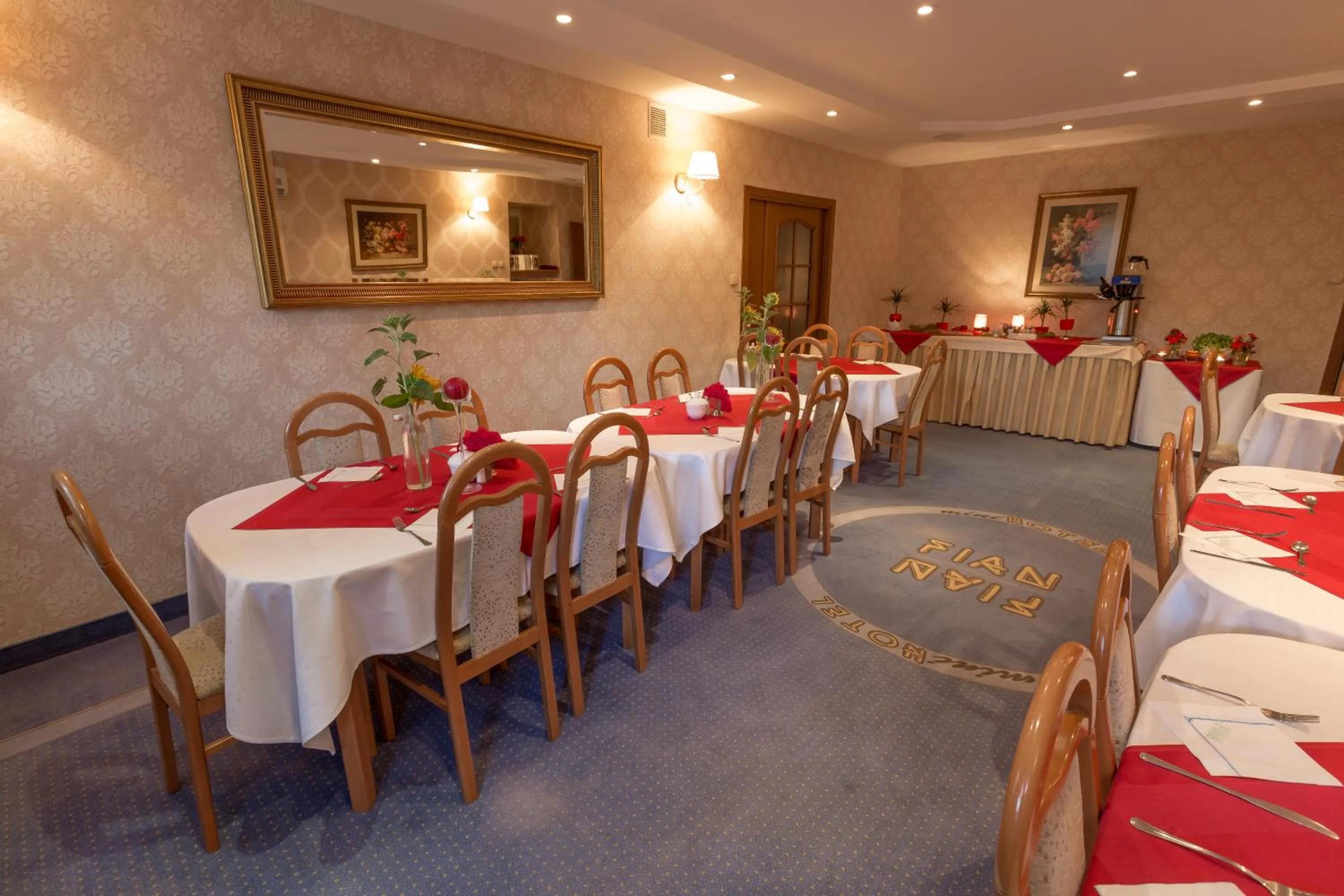 Restaurant/places to eat in Ośrodek FIAN Zakopane - noclegi i konferencje w centrum