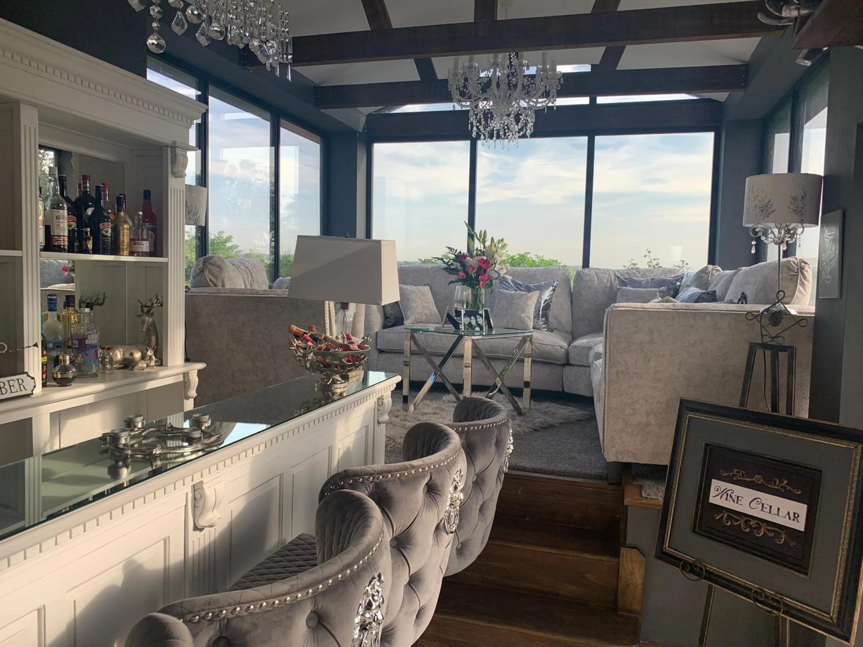 Lounge or bar in Tathan Herd