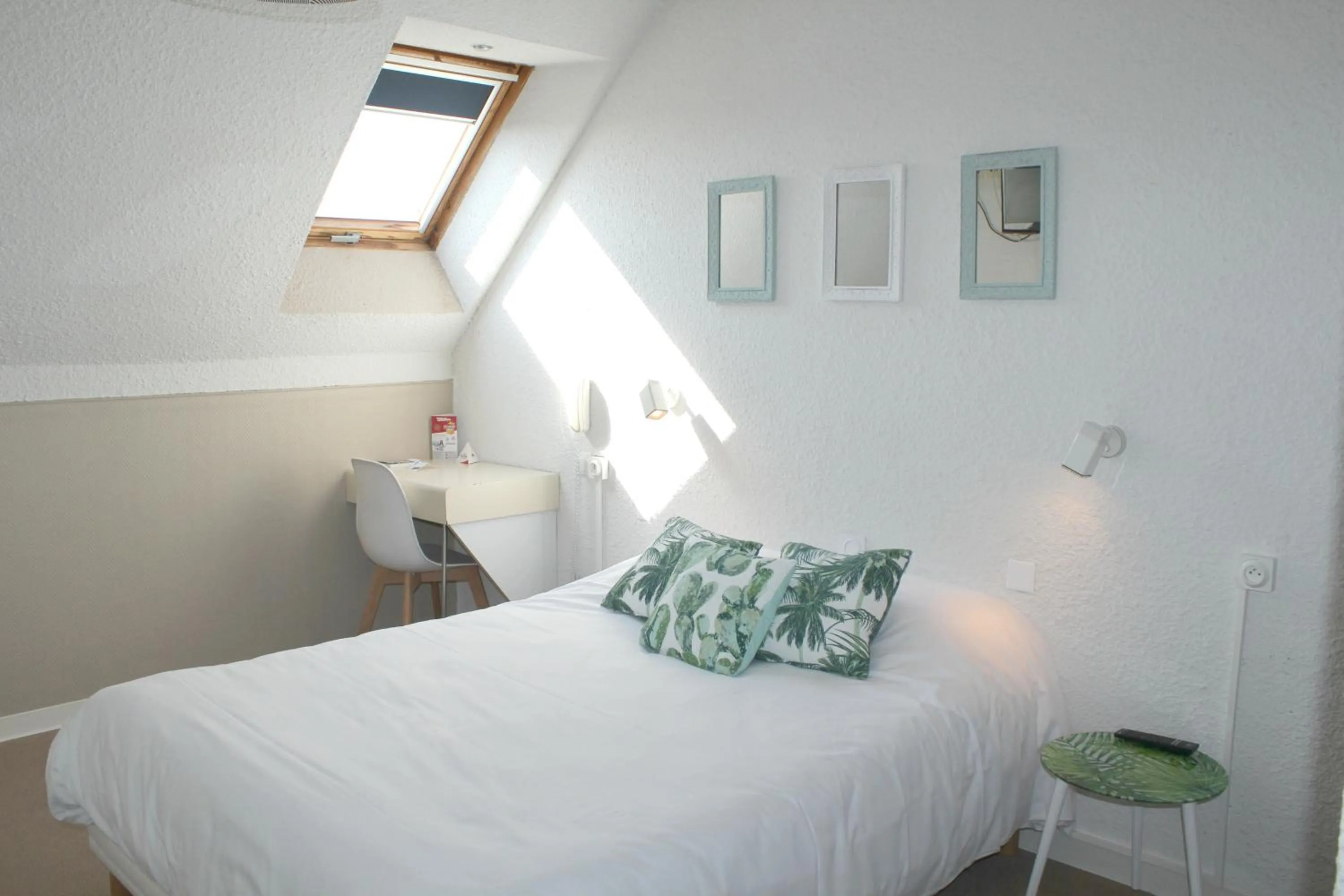 Bedroom, Bed in Bel Hotel