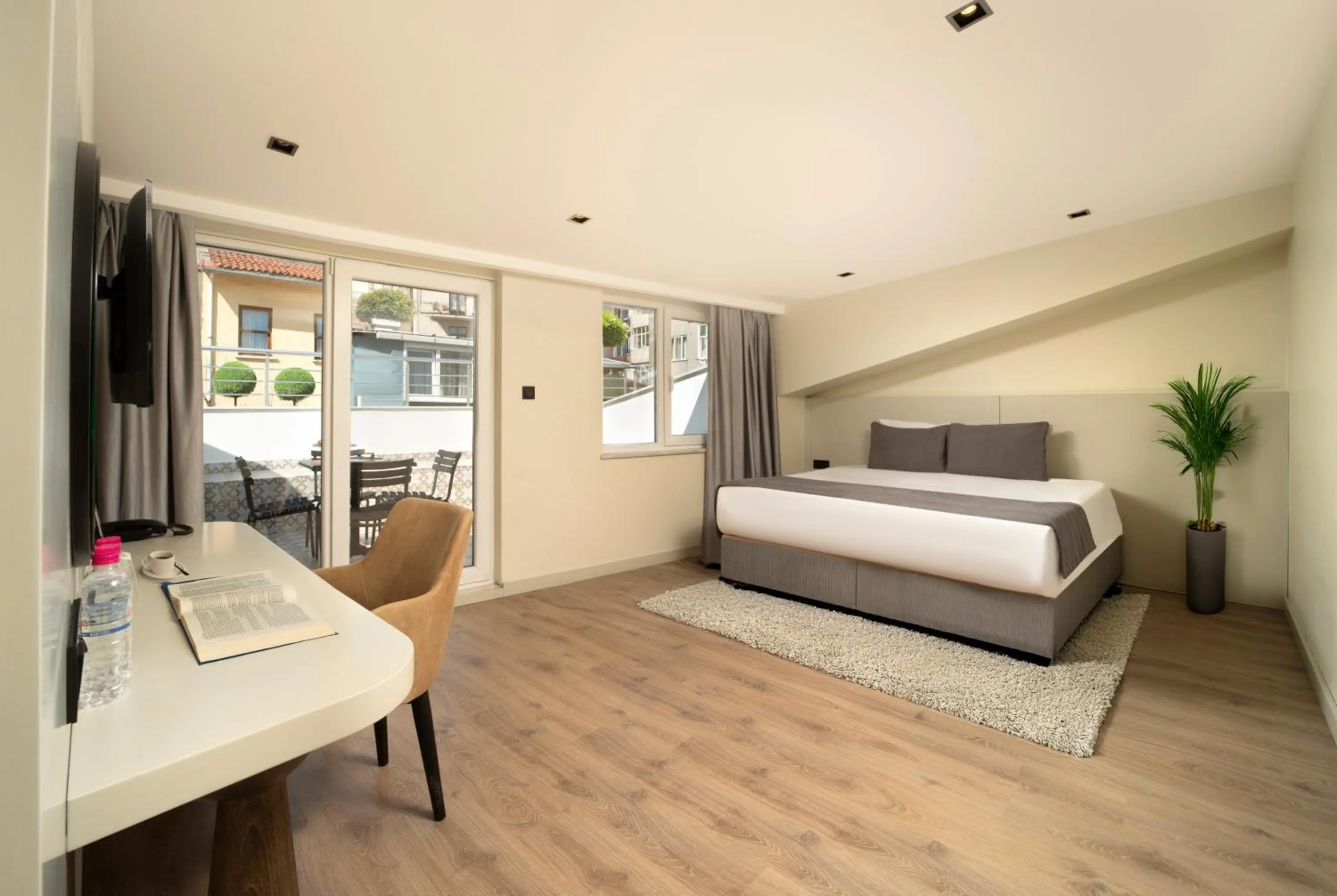 Photo of the whole room in Orka Taksim Apart Hotel