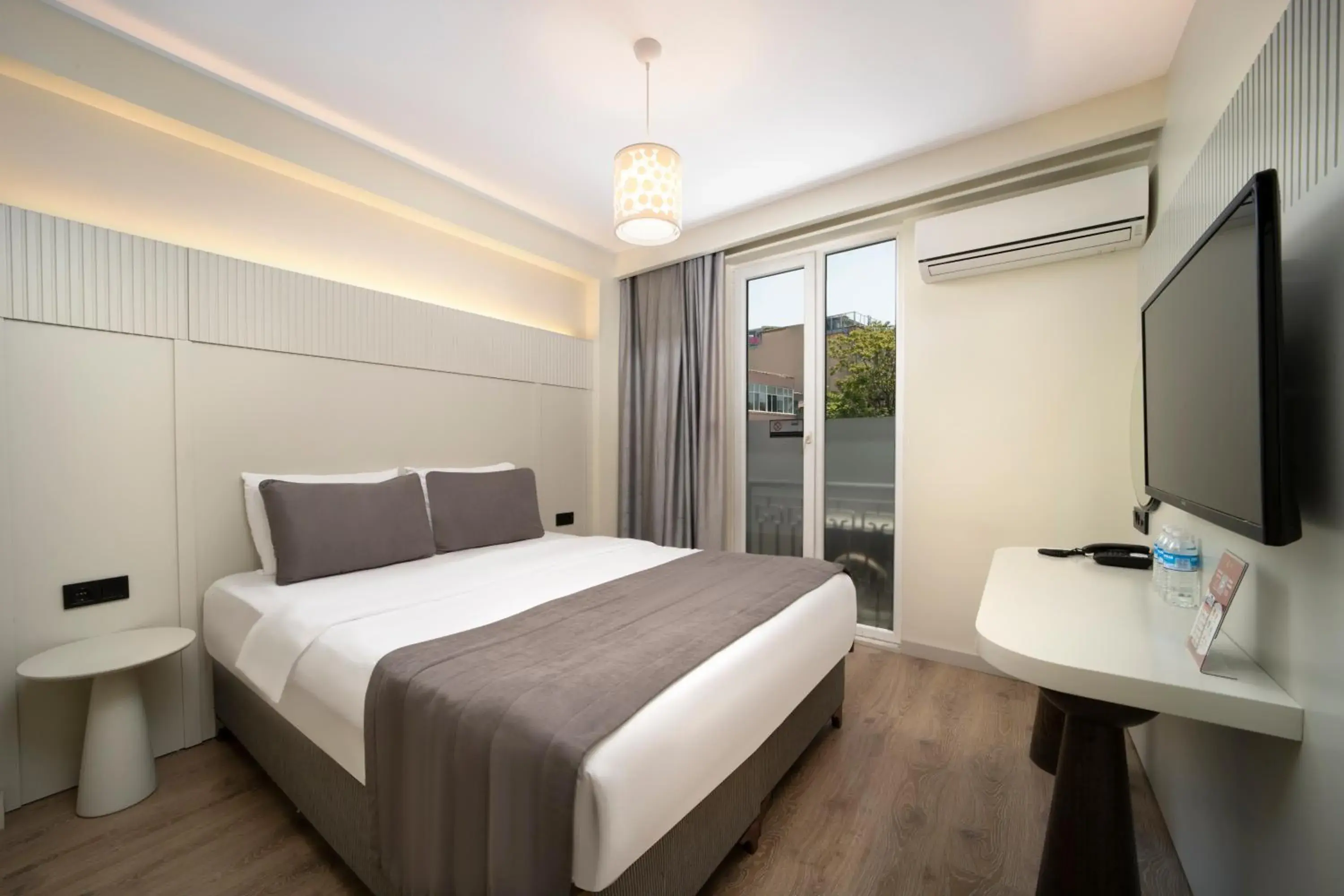 Standard Double or Twin Room with Balcony in Orka Taksim Apart Hotel Standard Double or Twin Room with Balcony in Orka Taksim Apart Hotel