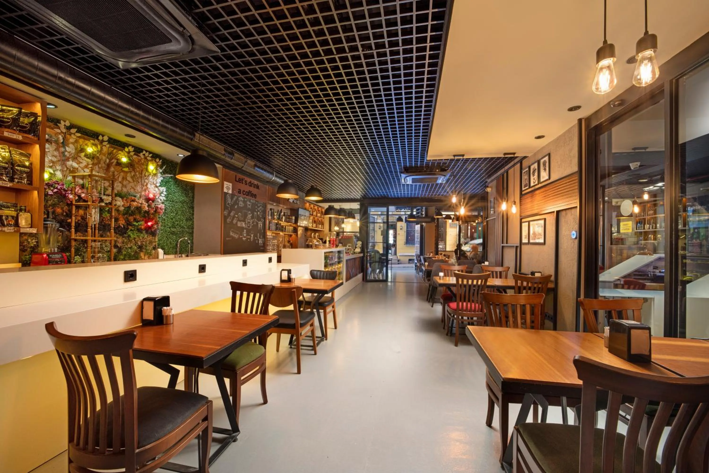 Restaurant/places to eat in Orka Taksim Apart Hotel