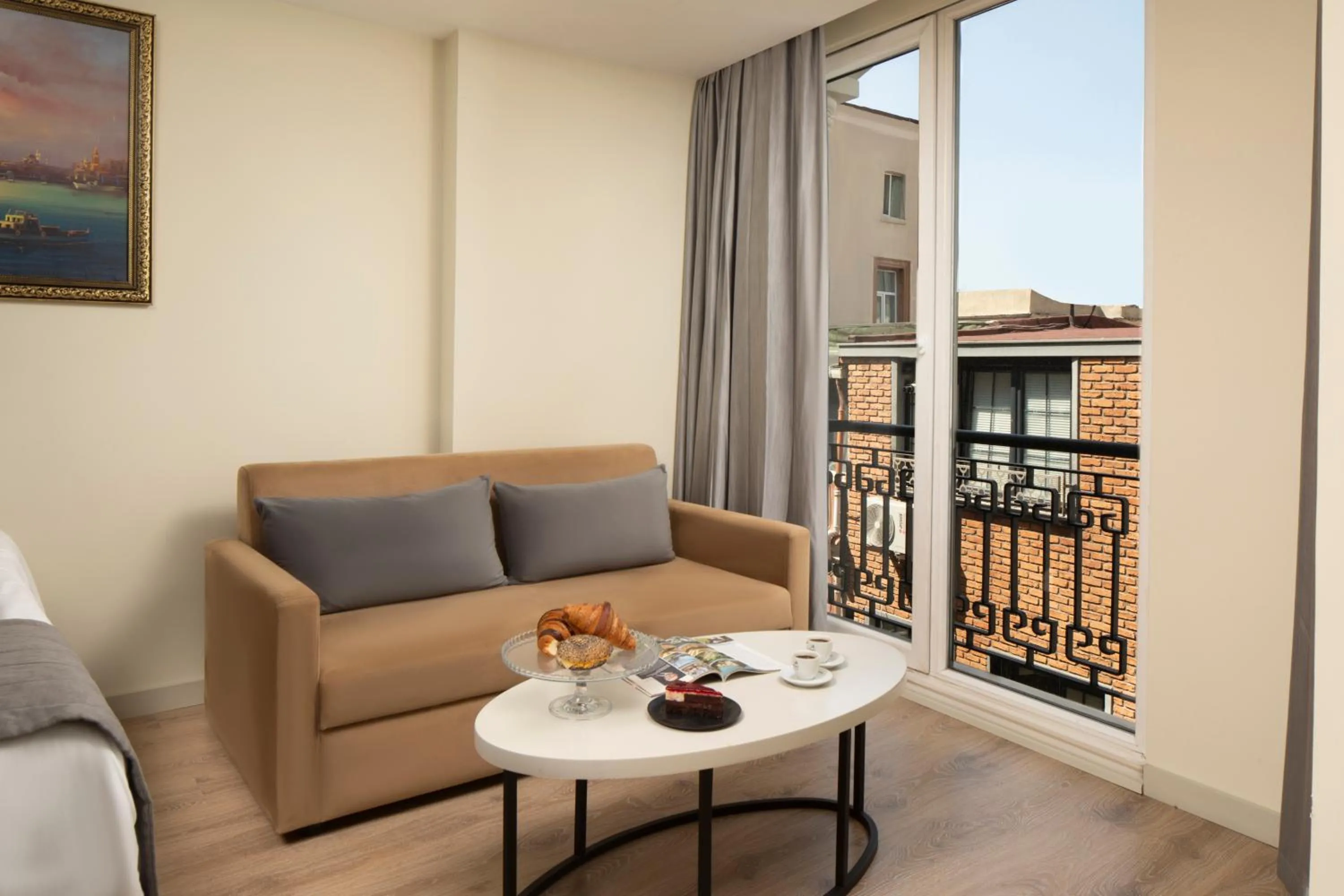 Photo of the whole room in Orka Taksim Apart Hotel