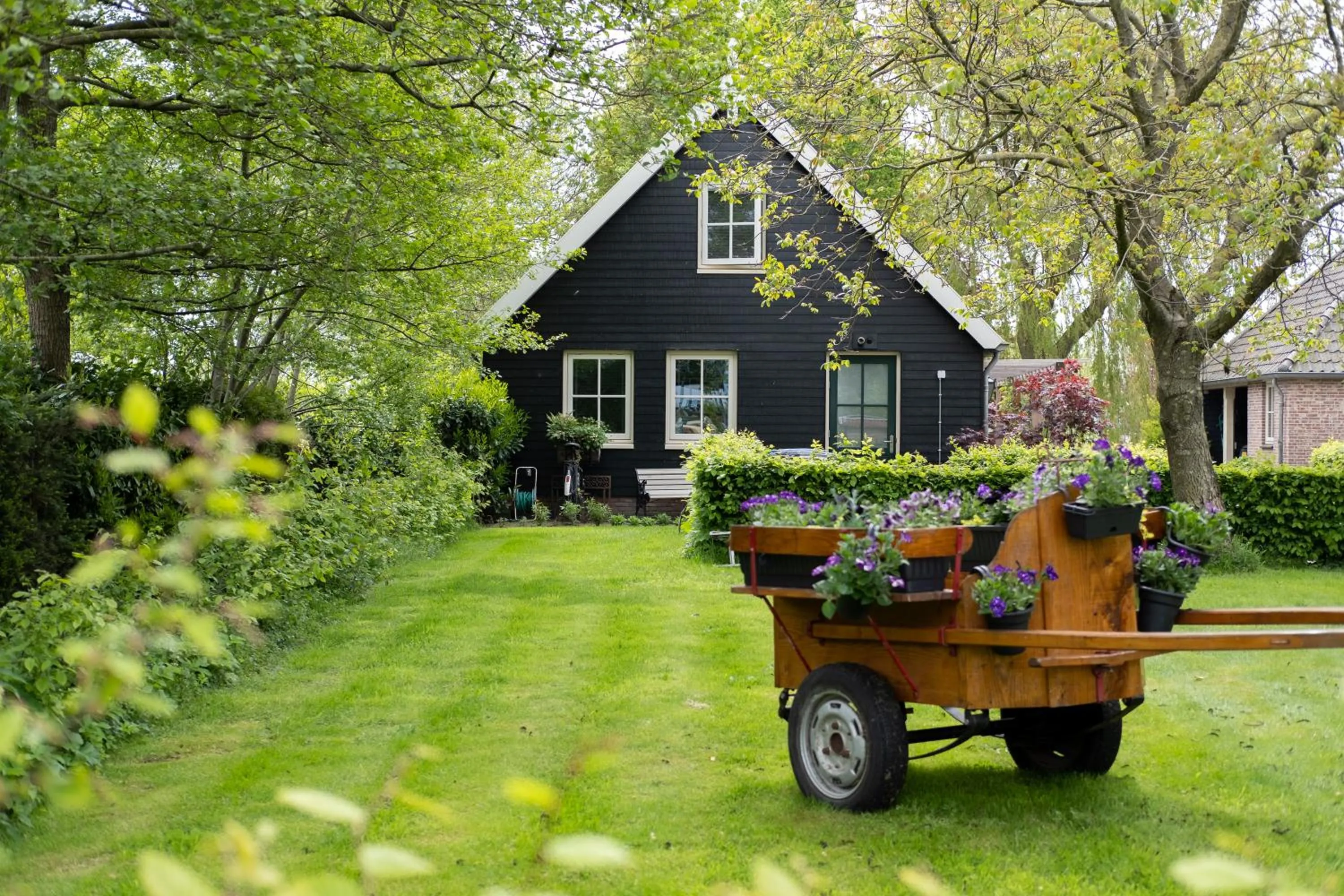 Property building in Bed & Breakfast De Heughte