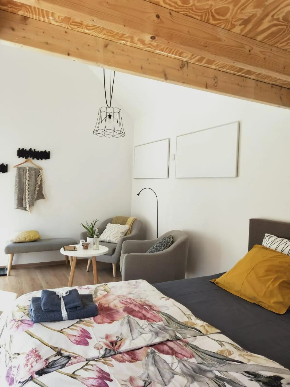 Seating area, Bed in Hofstede 's Gravenhoek