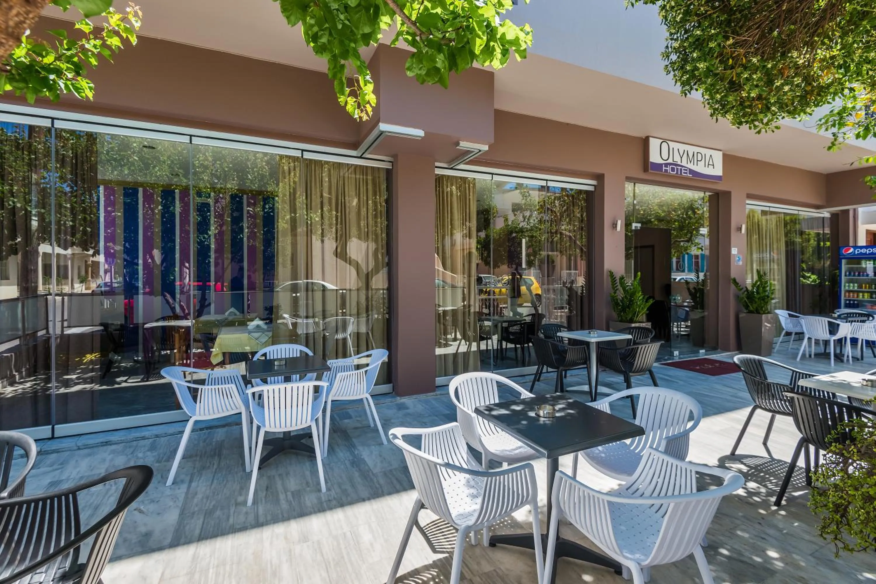 Garden in Olympia Hotel