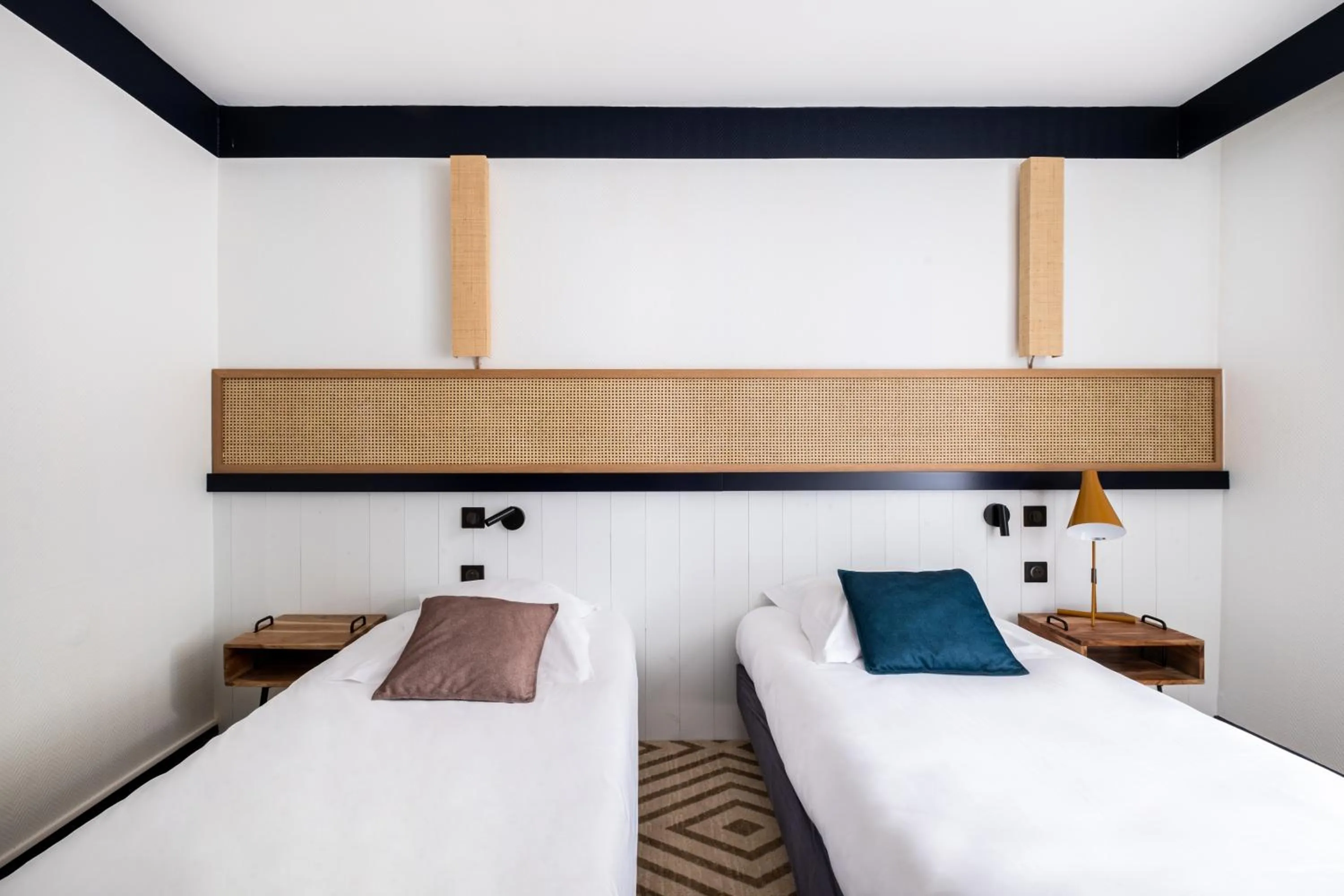 Photo of the whole room, Bed in Hôtel Le Français