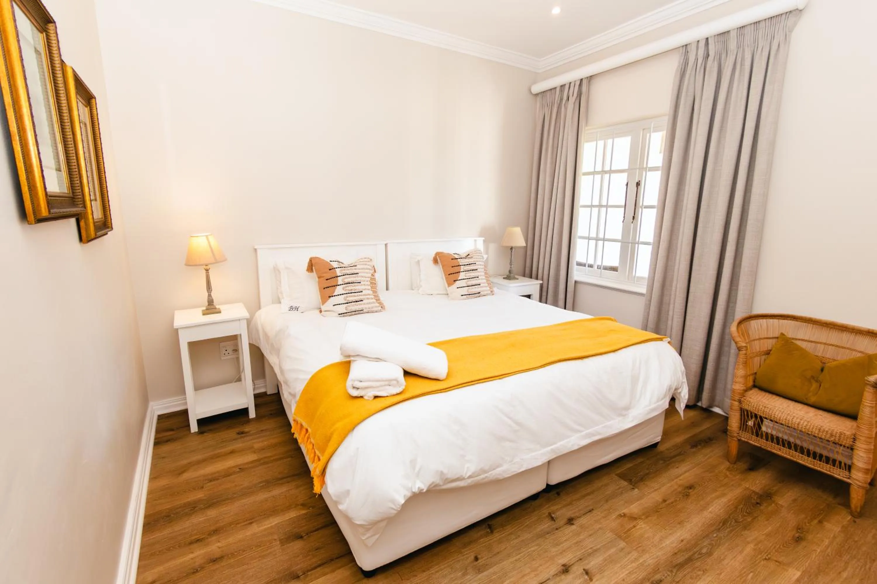 View (from property/room), Bed in Botha House