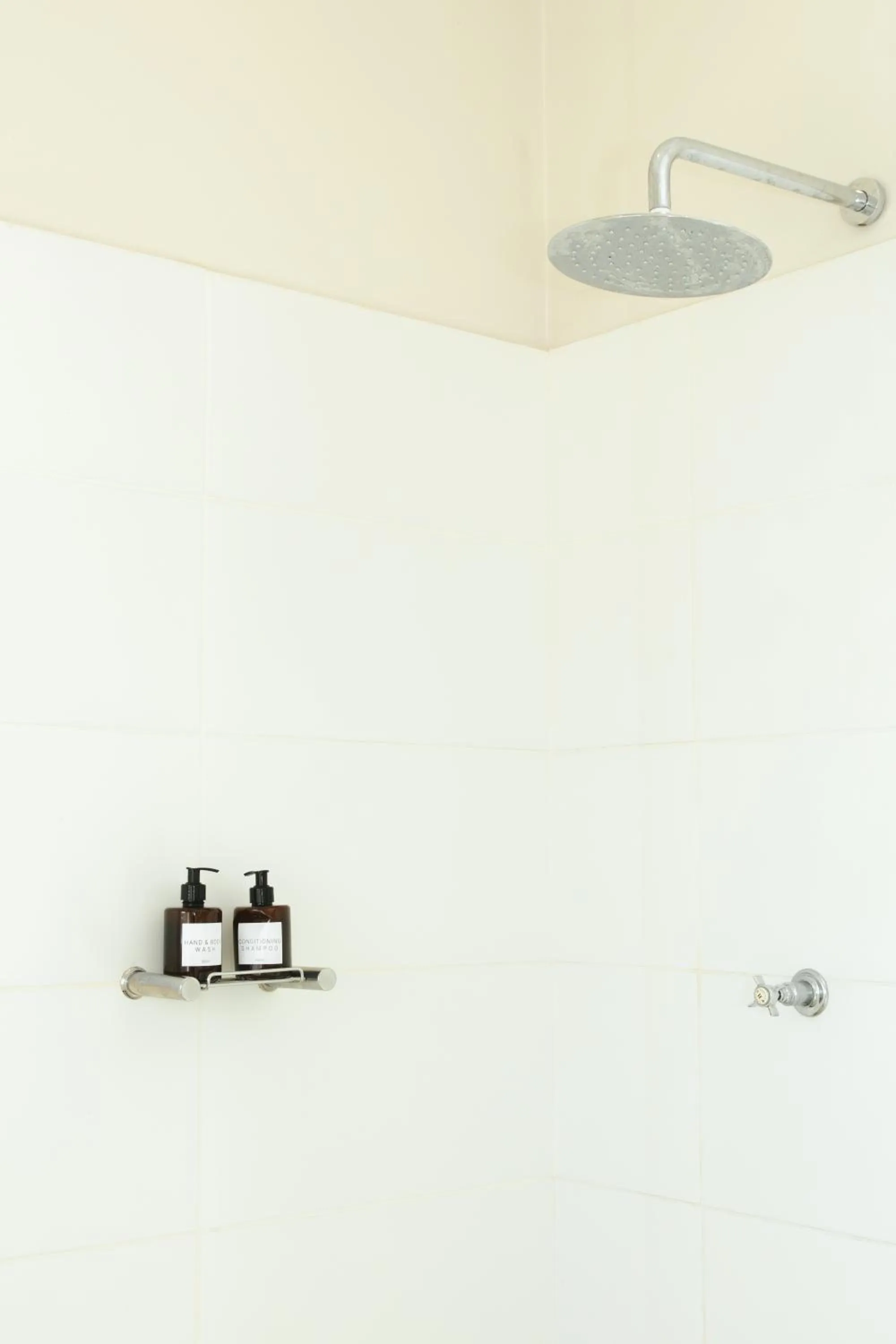 Shower in Botha House